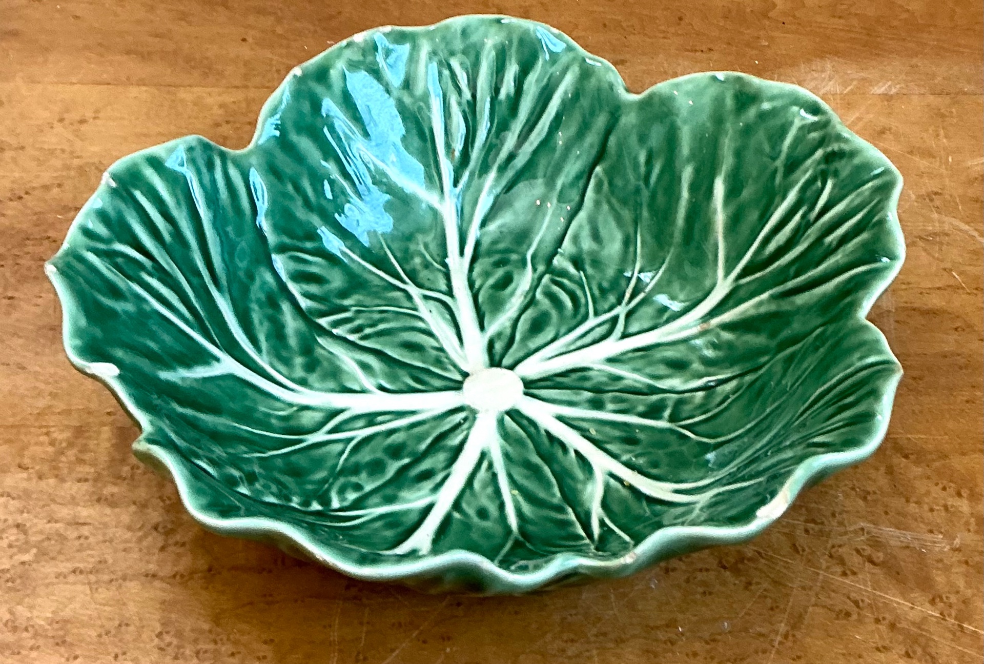 Vintage Bordallo Pinheiro Green Cabbage Leaf Bowl - Top view