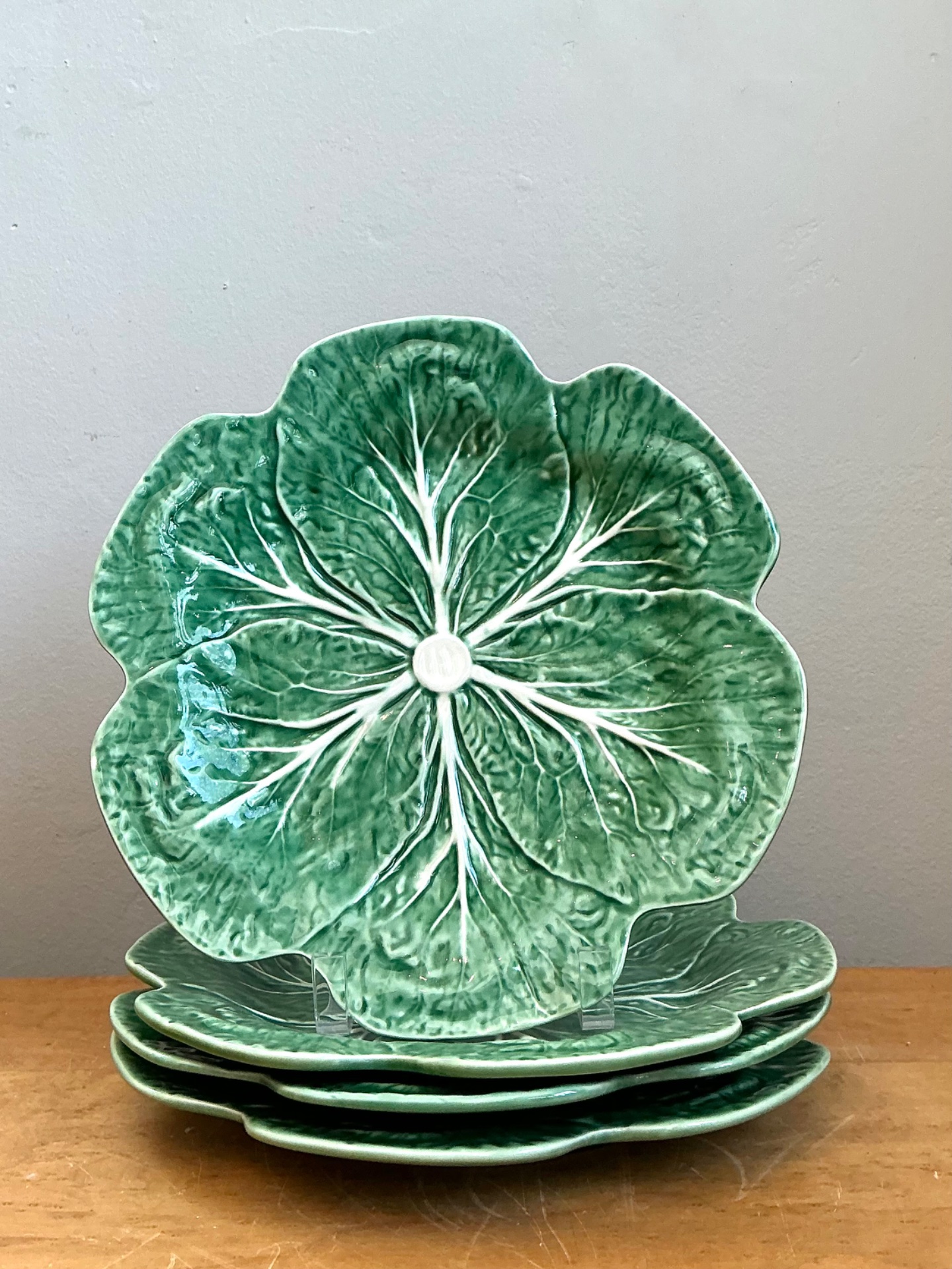 Vintage Bordallo Pinheiro Green Cabbage Leaf Plates - Set of 4 - Detail view