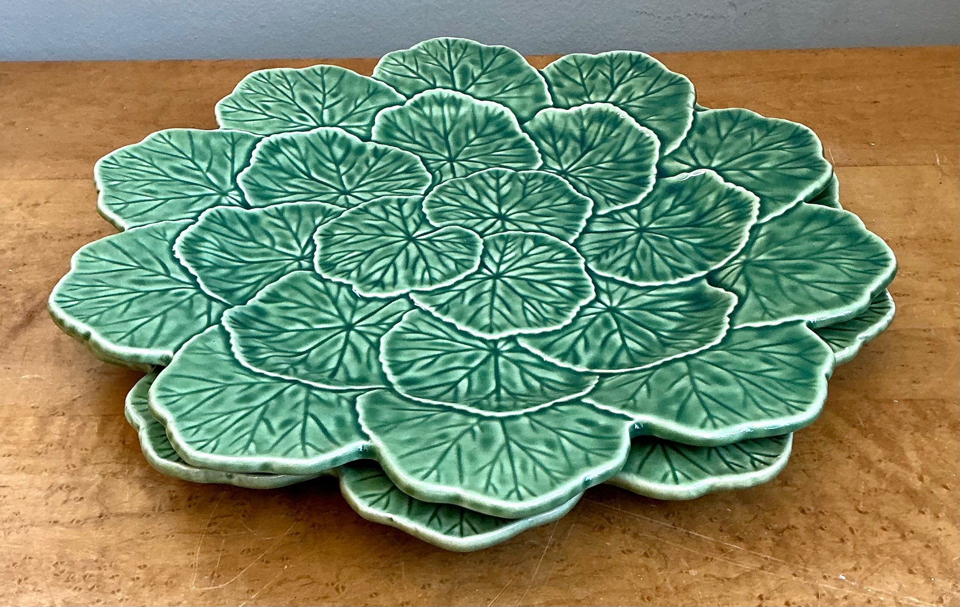 Vintage Bordallo Pinheiro Green Cabbage Leaf Platter -  Set Of 2 - Back view
