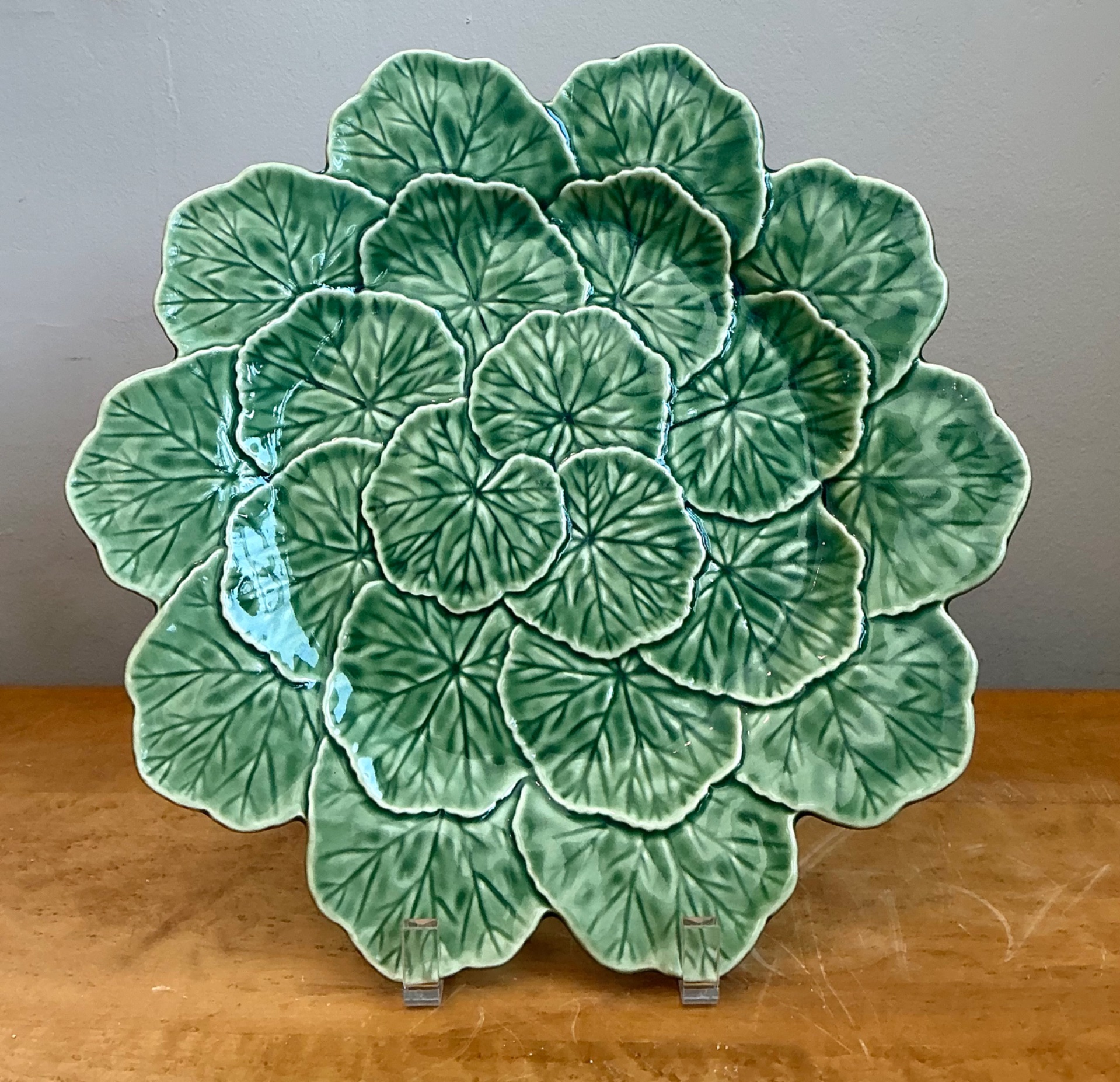 Vintage Bordallo Pinheiro Green Cabbage Leaf Platter -  Set Of 2 - Side view