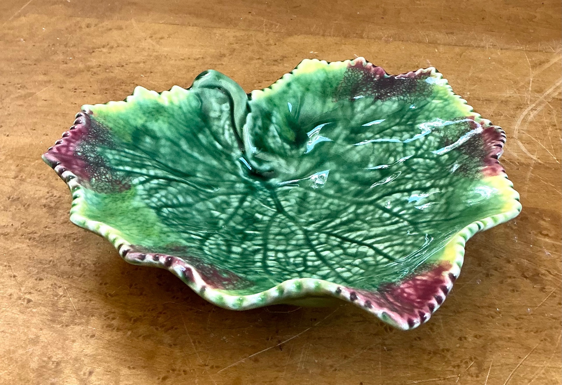 Vintage Bordallo Pinheiro Green Majolica Leaf Plates Trio - Top view