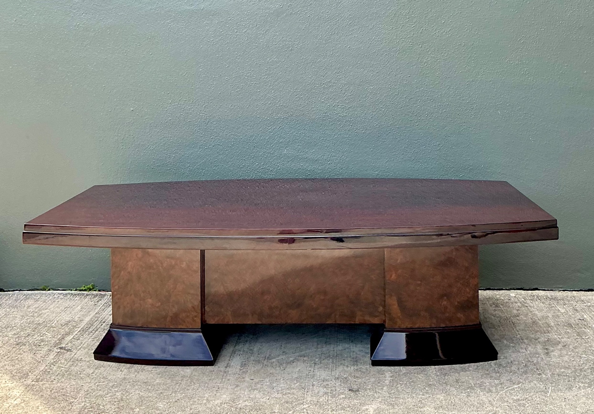 Vintage Custom Deco Two Tone Burl Coffee Table - Detail view