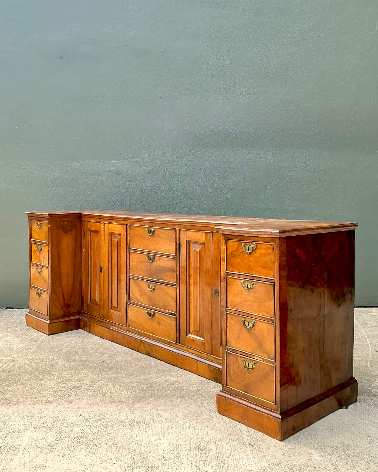 Vintage English Mahogany Sideboard - Detail view