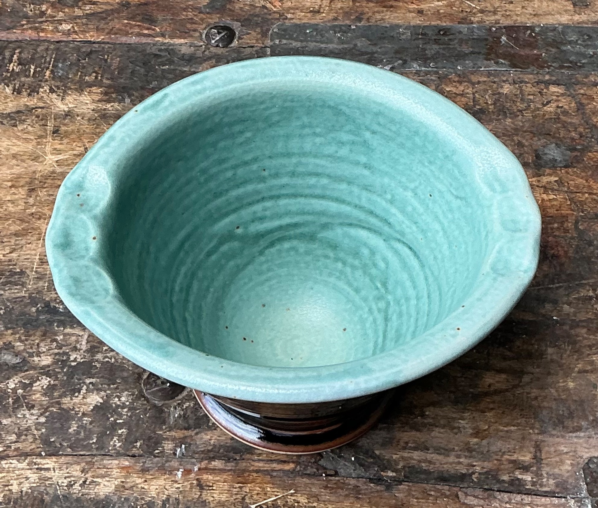 Vintage Studio Pottery Ceramic Bowl - Detail view