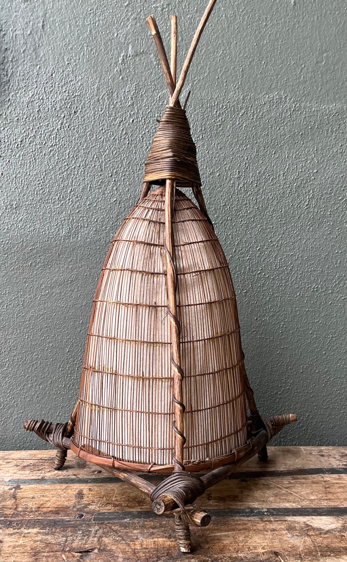 Vintage Japanese Woven Reed Table Lamp - Side view
