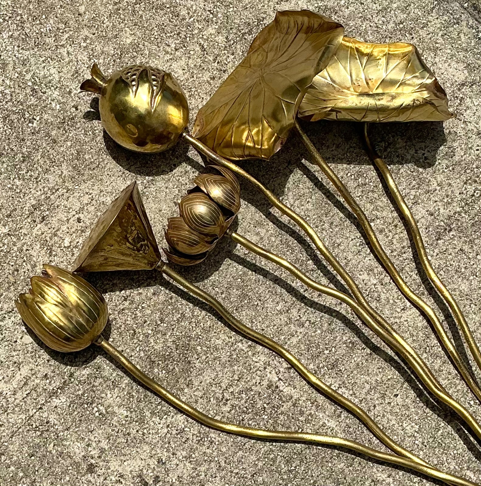 Vintage Brass Botanical Stems - Detail view