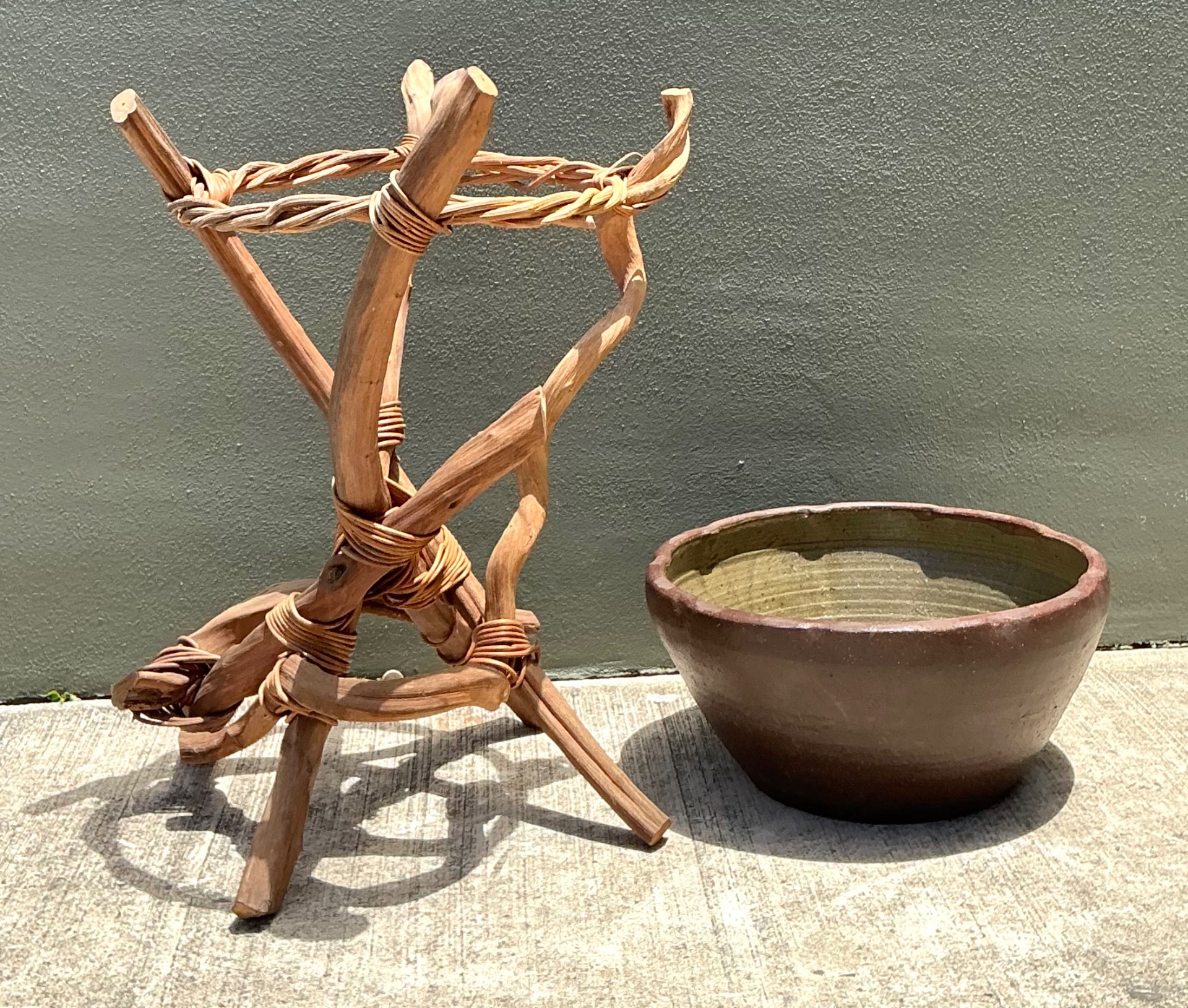 Vintage Twisted Wood and Pottery Plant Stand - Detail view