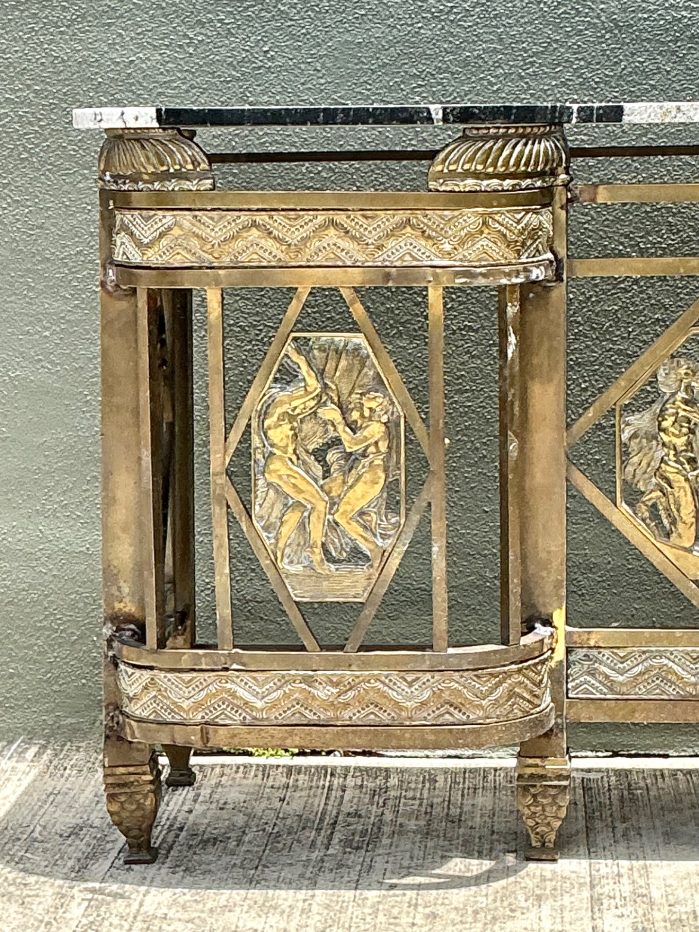 Vintage 1930s Deco Bronze Medallion Console - Detail view