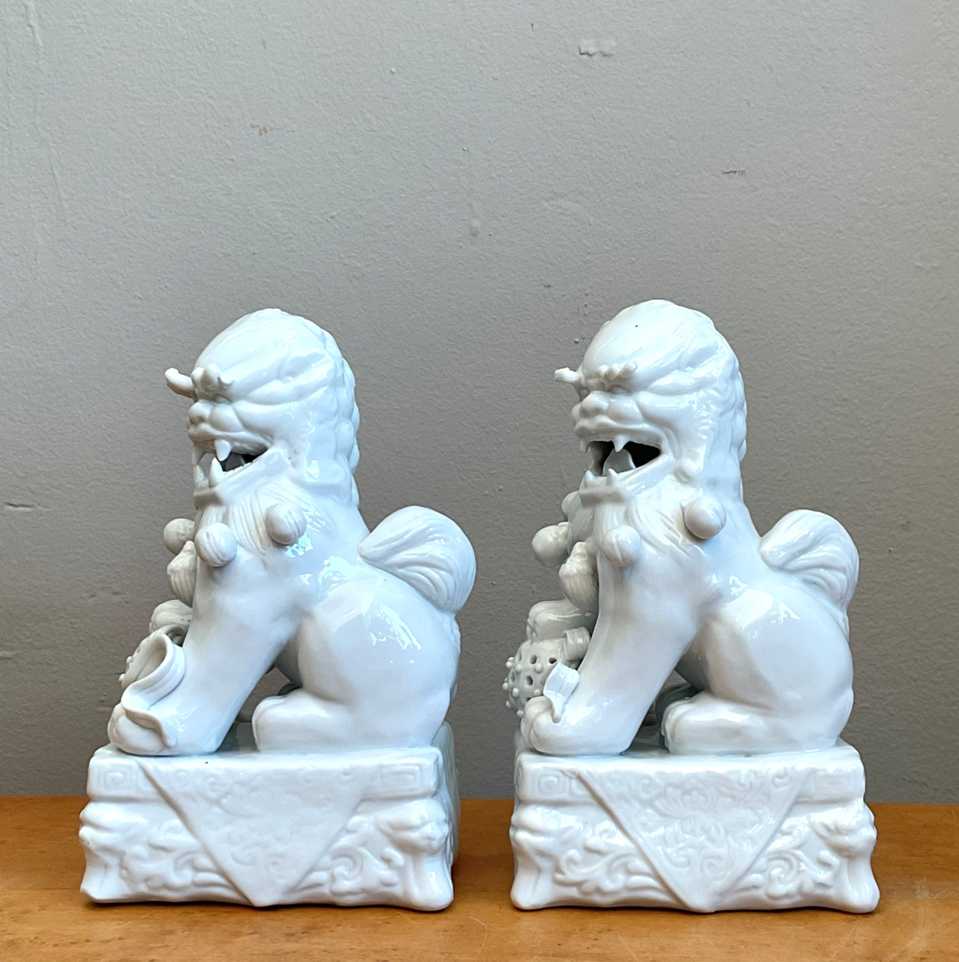 Vintage Blanc De Chine Porcelain Foo Dogs - Pair - Top view