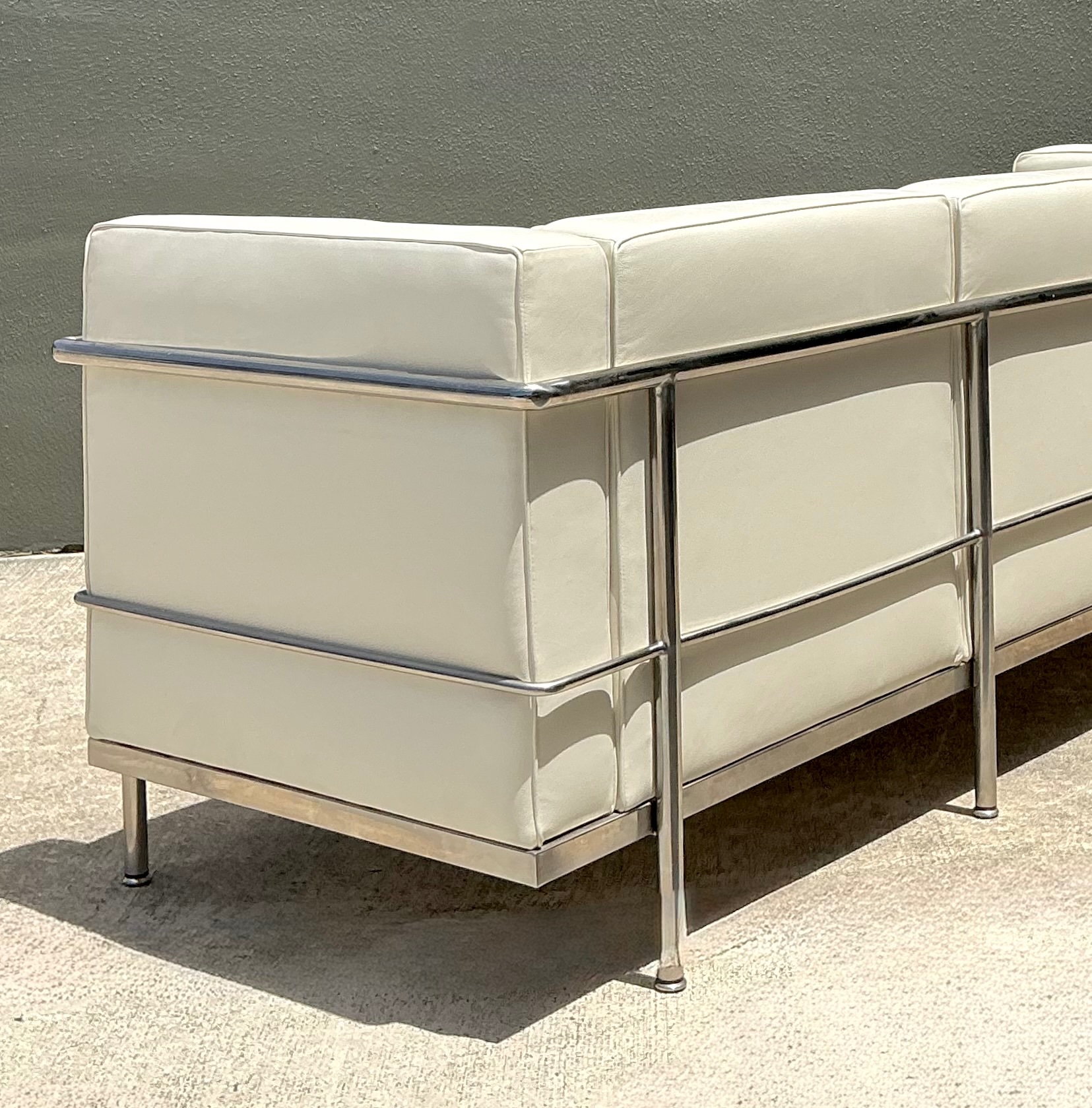Vintage Chrome Frame Sofa After Le Corbusier - Back view