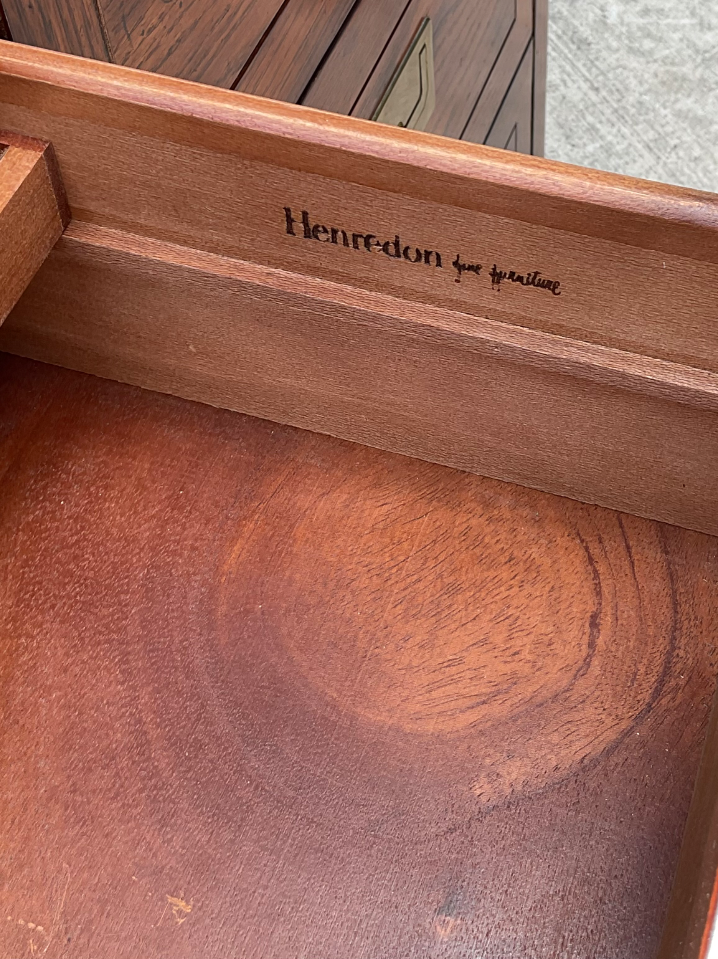 Henredon Four-Drawer Campaign Chest Of Drawers - Detail view