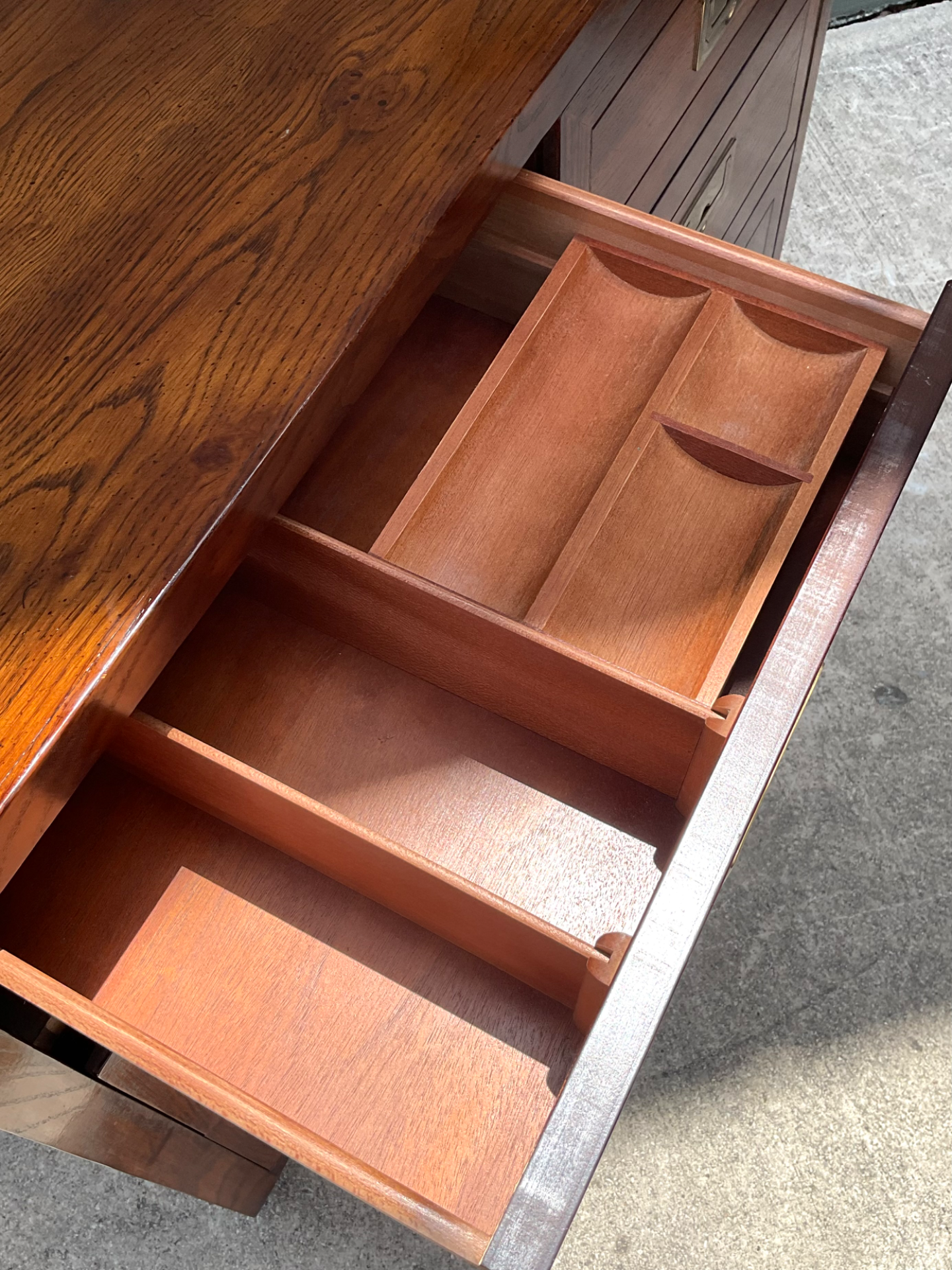Henredon Four-Drawer Campaign Chest Of Drawers - Back view