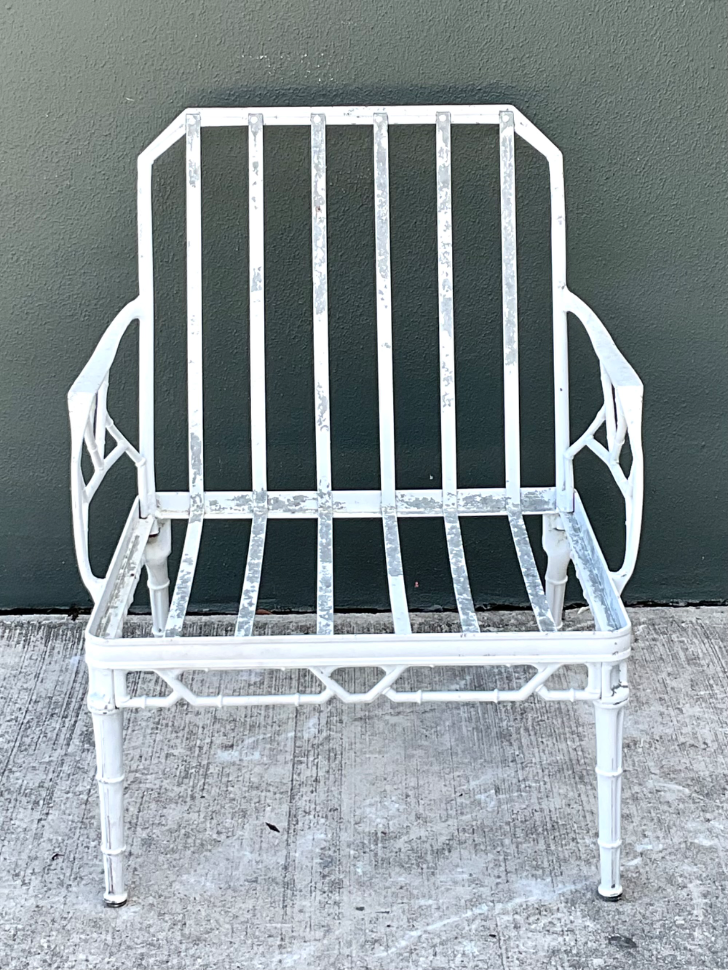 Vintage Brown Jordan “Calcutta” Metal Patio Lounge Chair - Side view