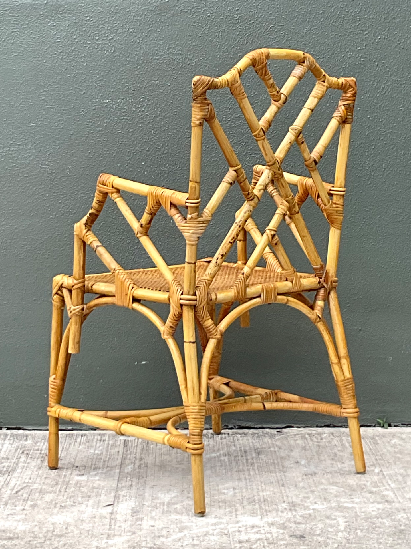Vintage Chinese Chippendale Rattan Chair - Detail view