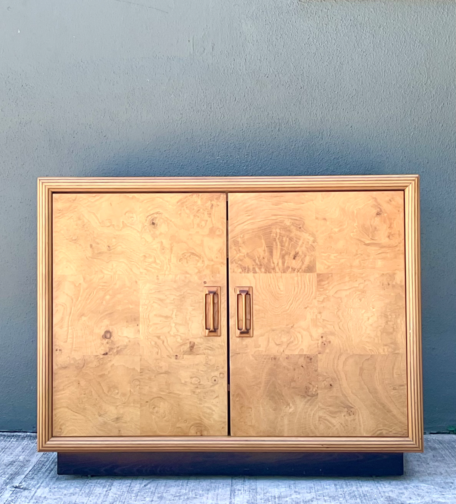 Vintage Henredon Modernist Two Door Burl Wood Server - Top view