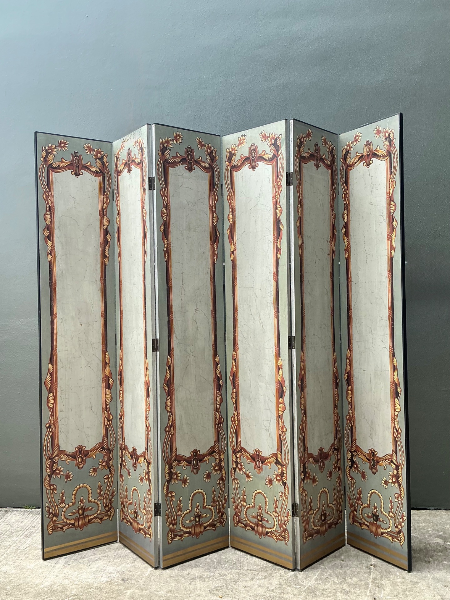 Vintage Neoclassical Paper Folding Screen - Detail view