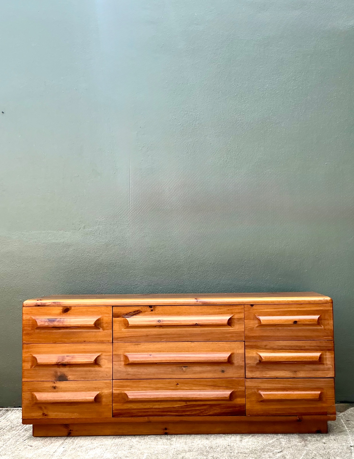 Vintage MCM Knotty Pine Dresser - Top view