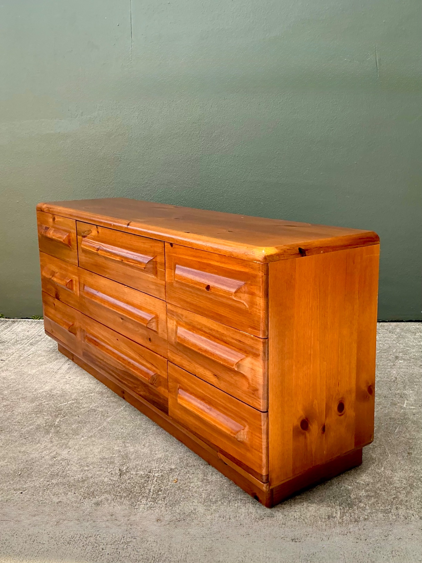 Vintage MCM Knotty Pine Dresser - Back view