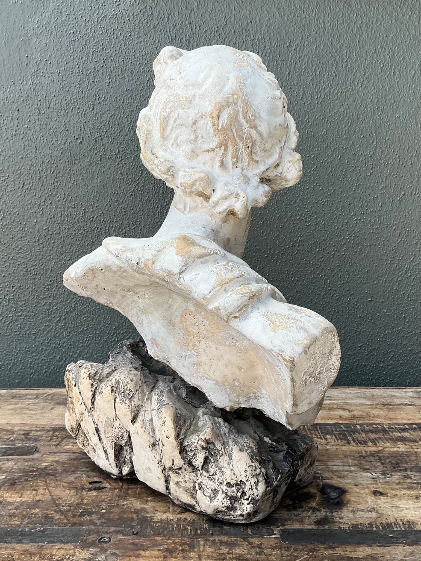 Vintage Cast Stone Bust Of Apollo Belvedere - Detail view