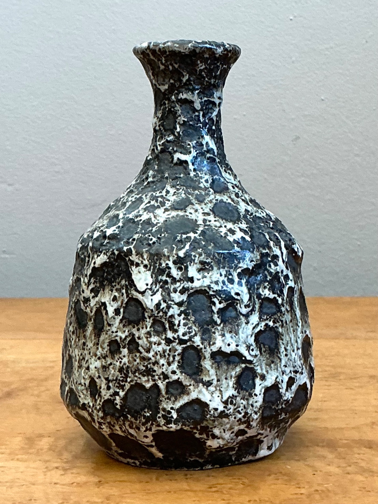 Vintage Black and White Textured Ceramic Vase - Detail view