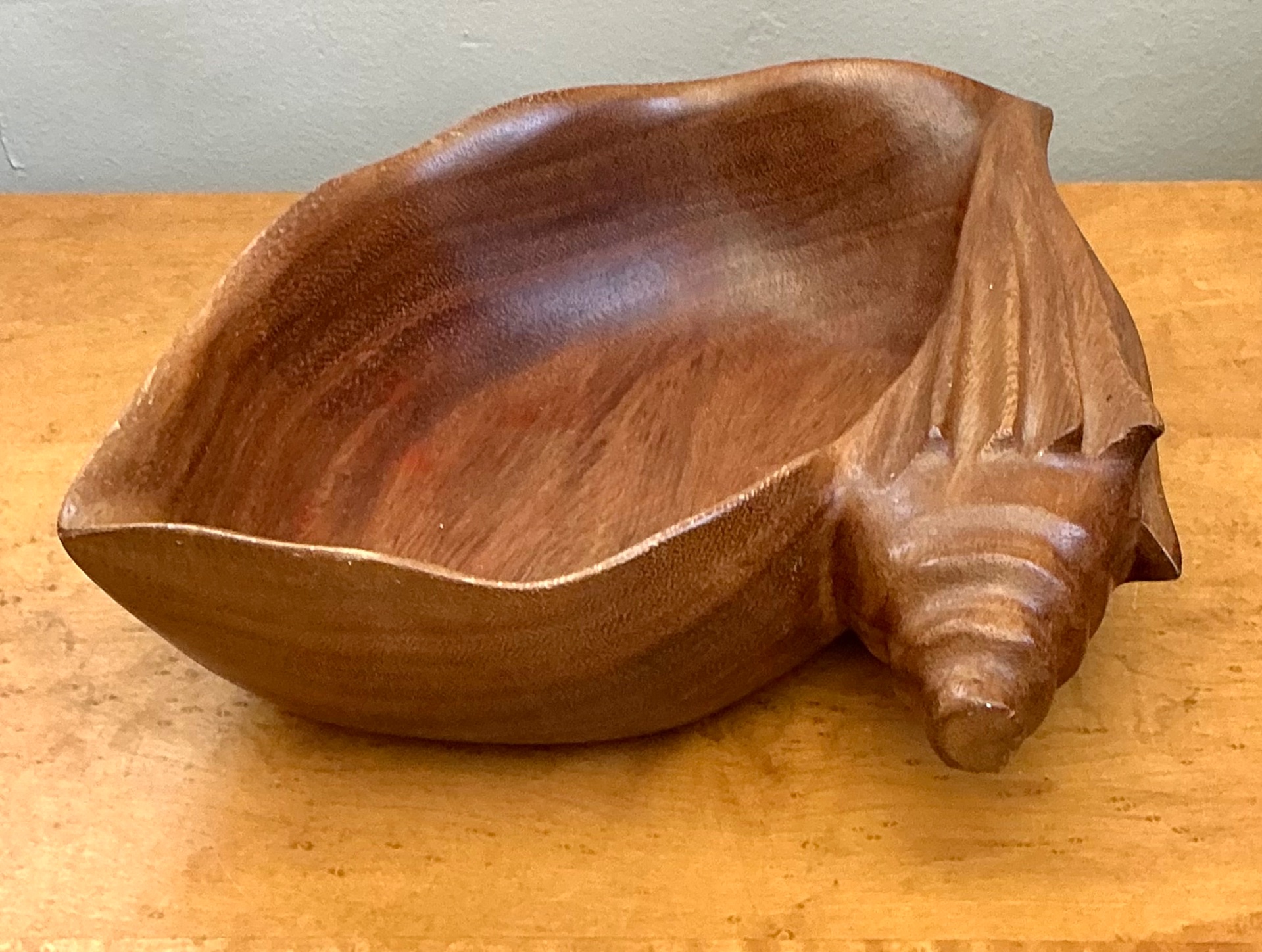 Vintage Carved Wood Shell Bowl - Back view