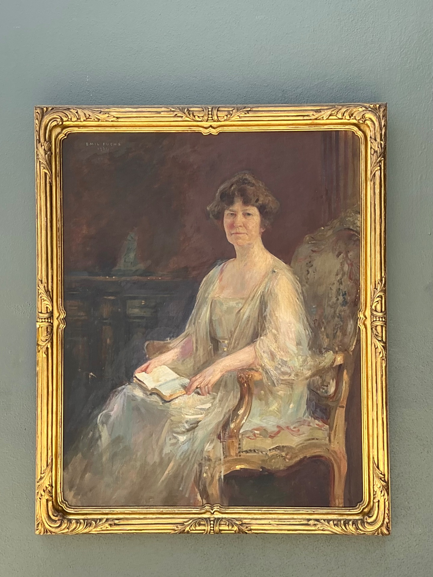 Vintage Emil Fuchs Woman's Portrait in Gilt Frame - Detail view