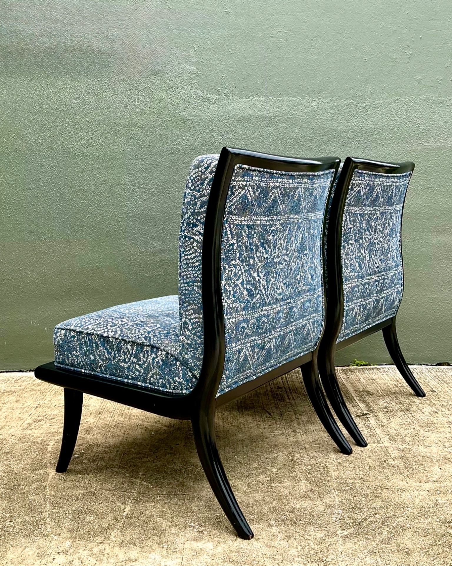 Vintage 1950s Slipper Chairs After Robsjohn Gibbings - Detail view