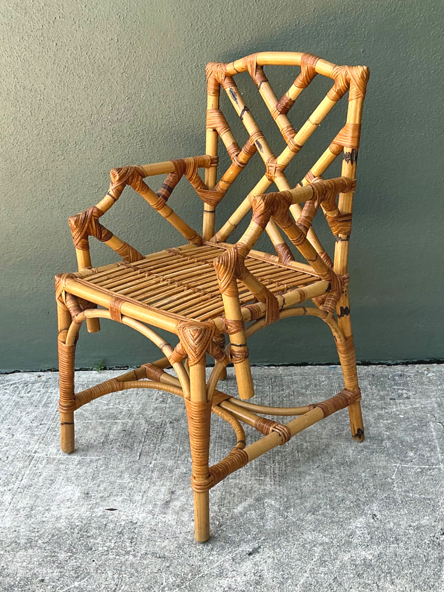Vintage Chinese Chippendale Bamboo Armchair - Detail view