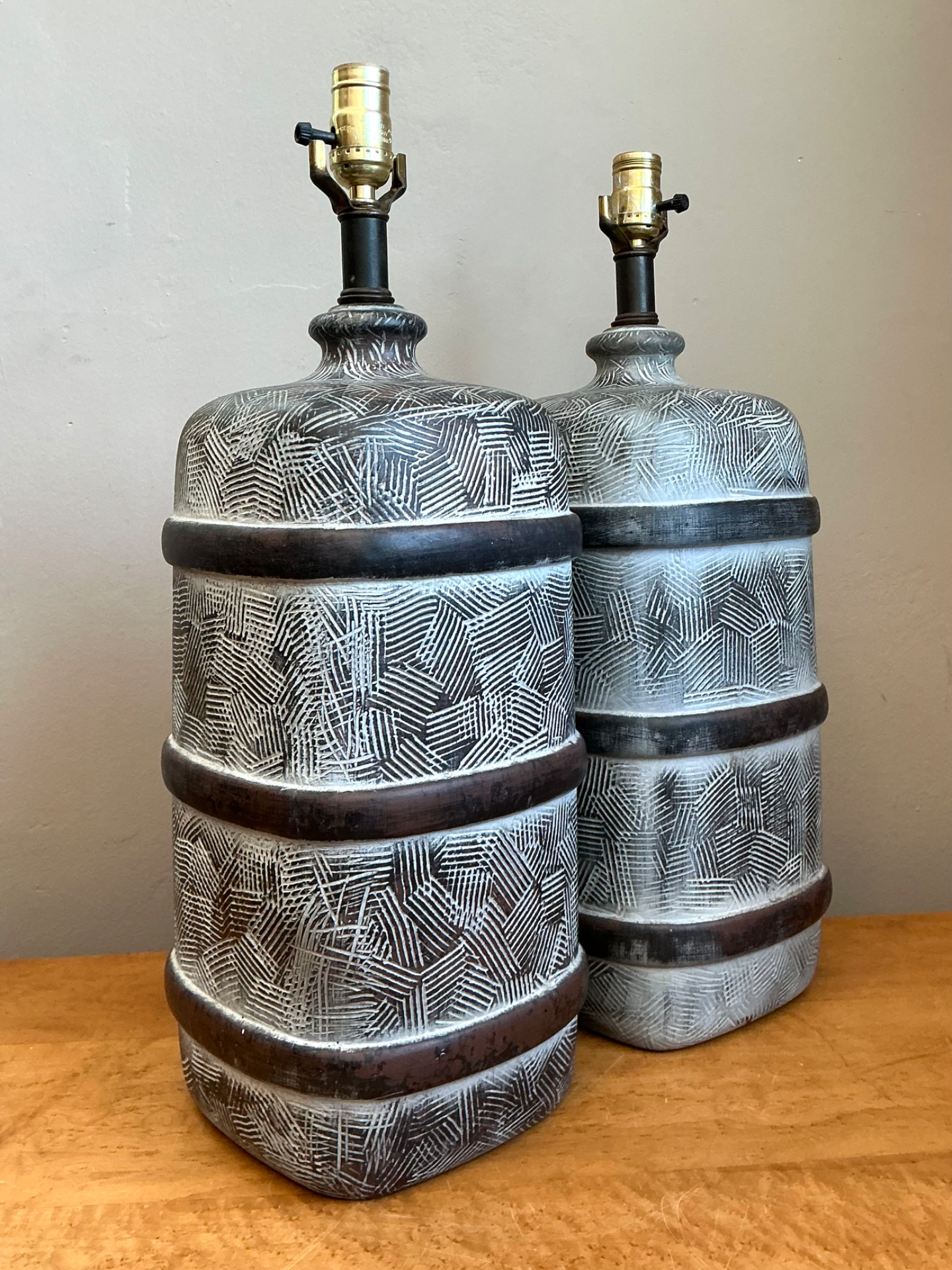 Vintage Geometric Ceramic Table Lamps - Pair - Detail view