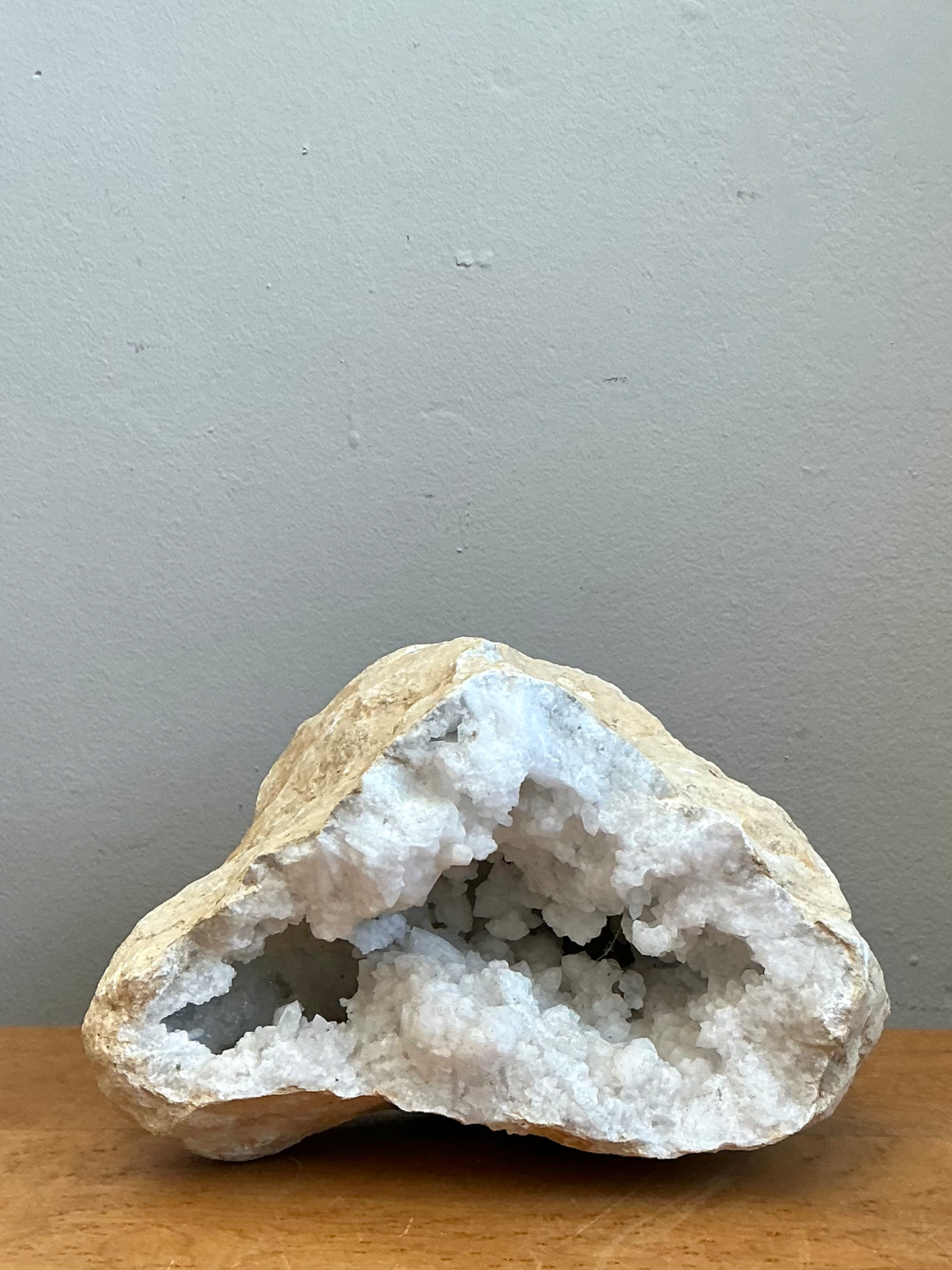 Vintage White Quartz Geode - Detail view