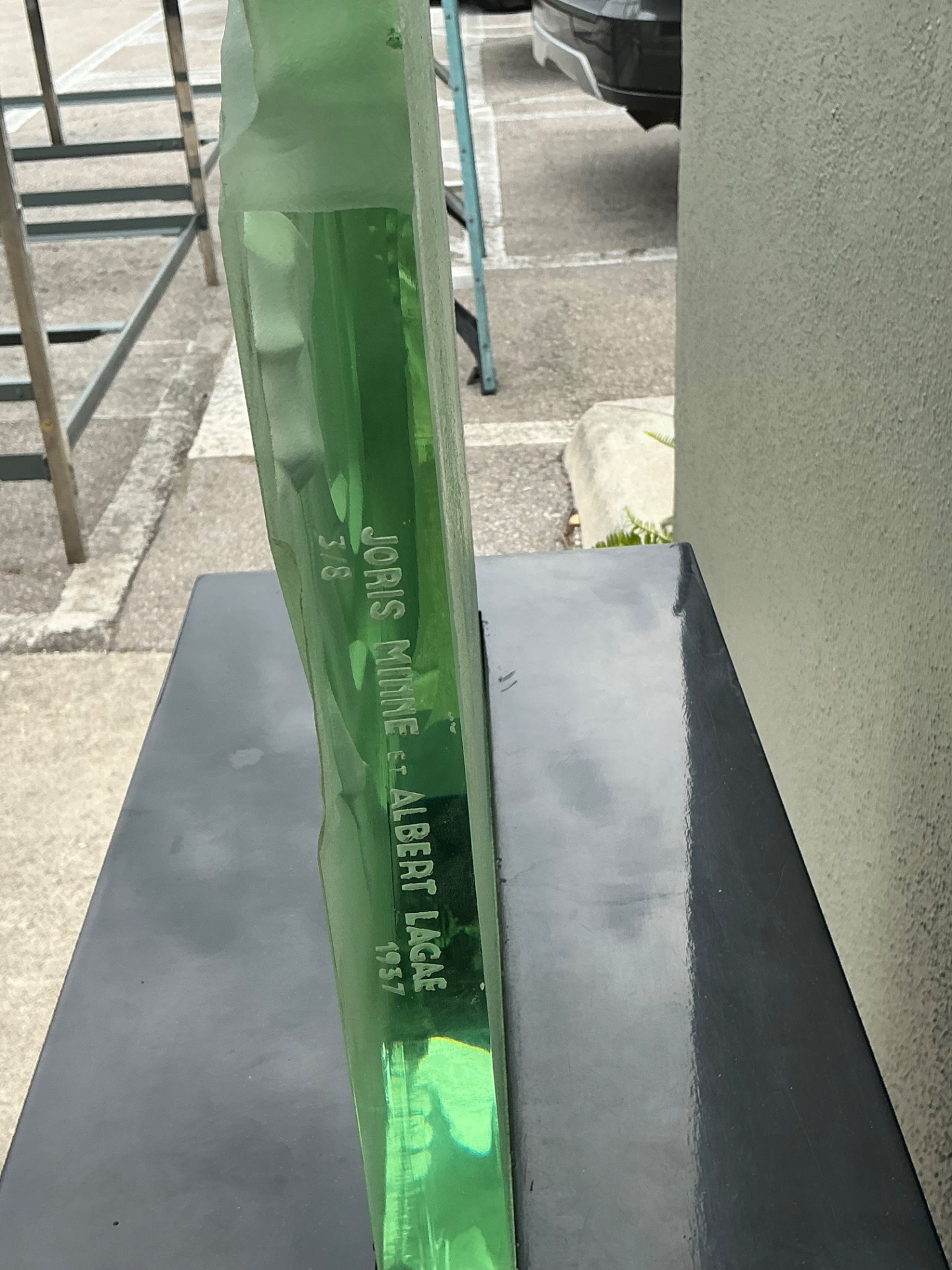 Vintage 1937 Joris Minne Et Albert Algae Frosted Glass Sculpture - Top view