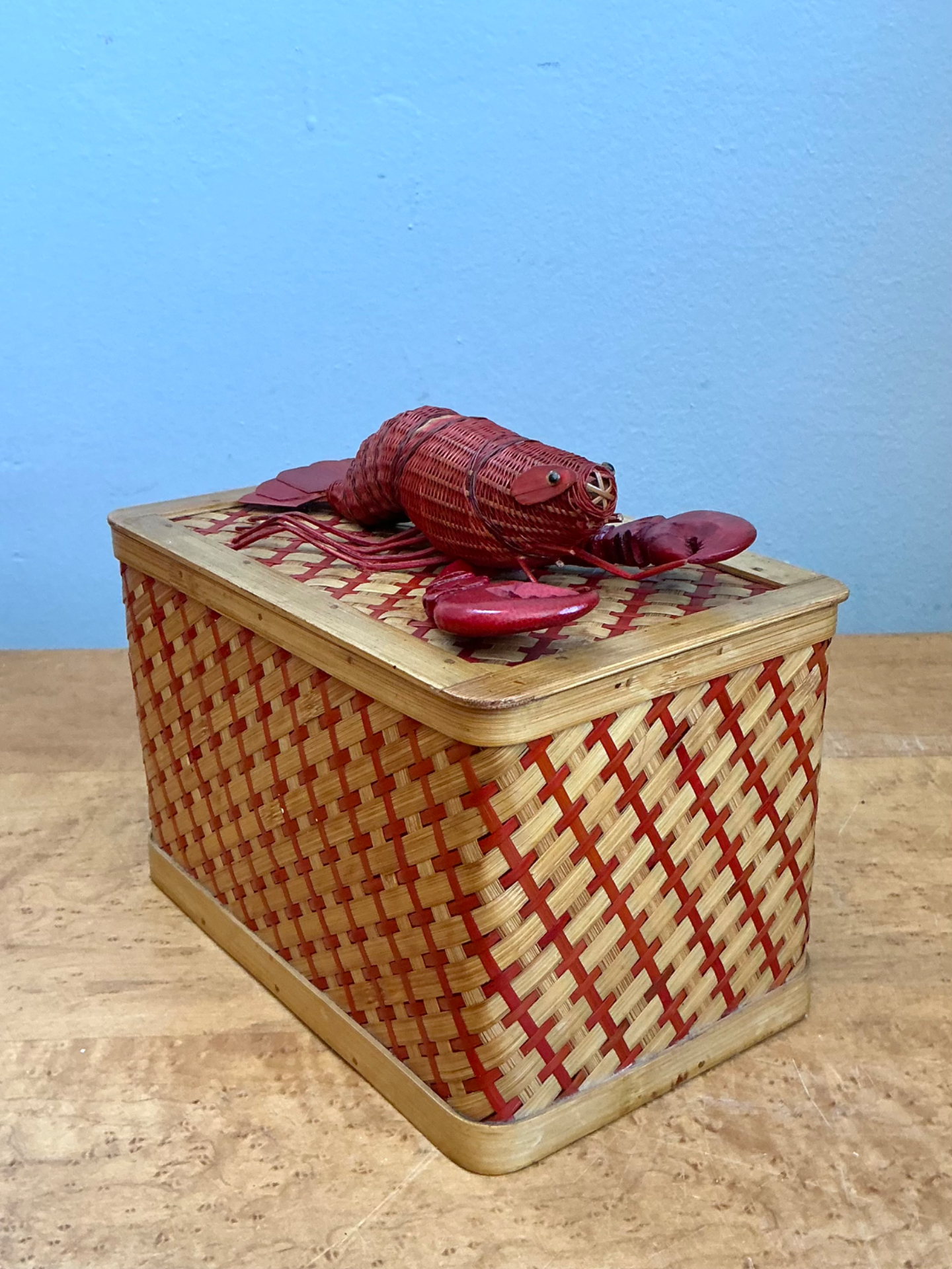 Vintage Shanghai Weave Rattan Lobster Box - Side view