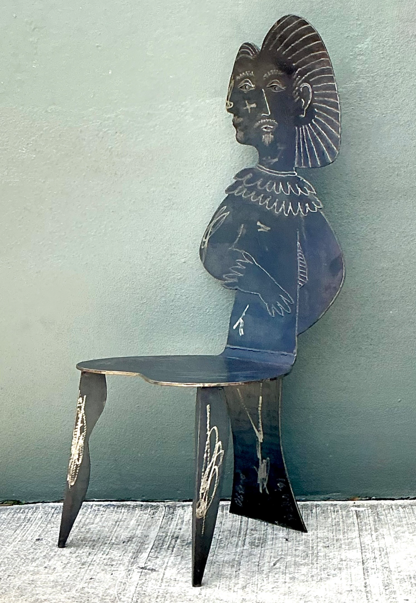 Vintage Metal Figurative Chair - Detail view