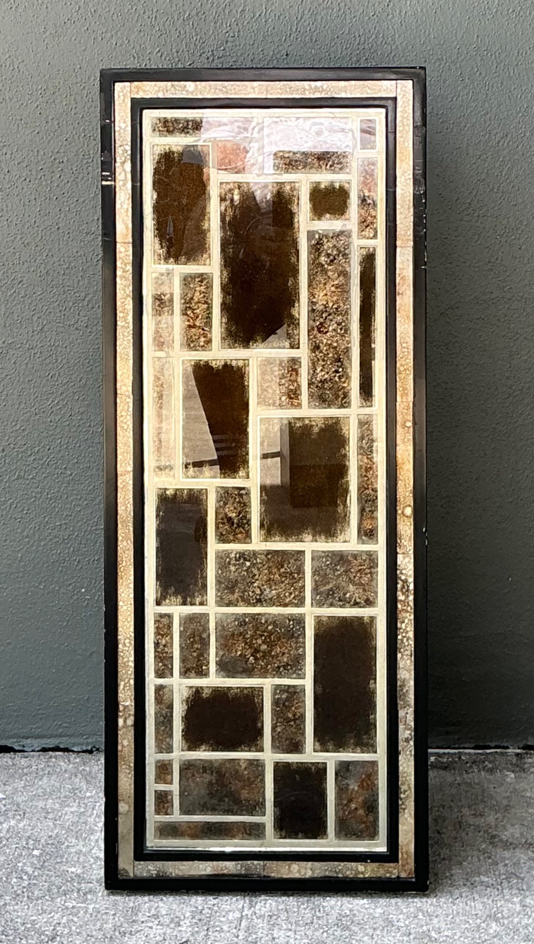 Vintage Eglomise Geometric Glass Pedestal - Detail view
