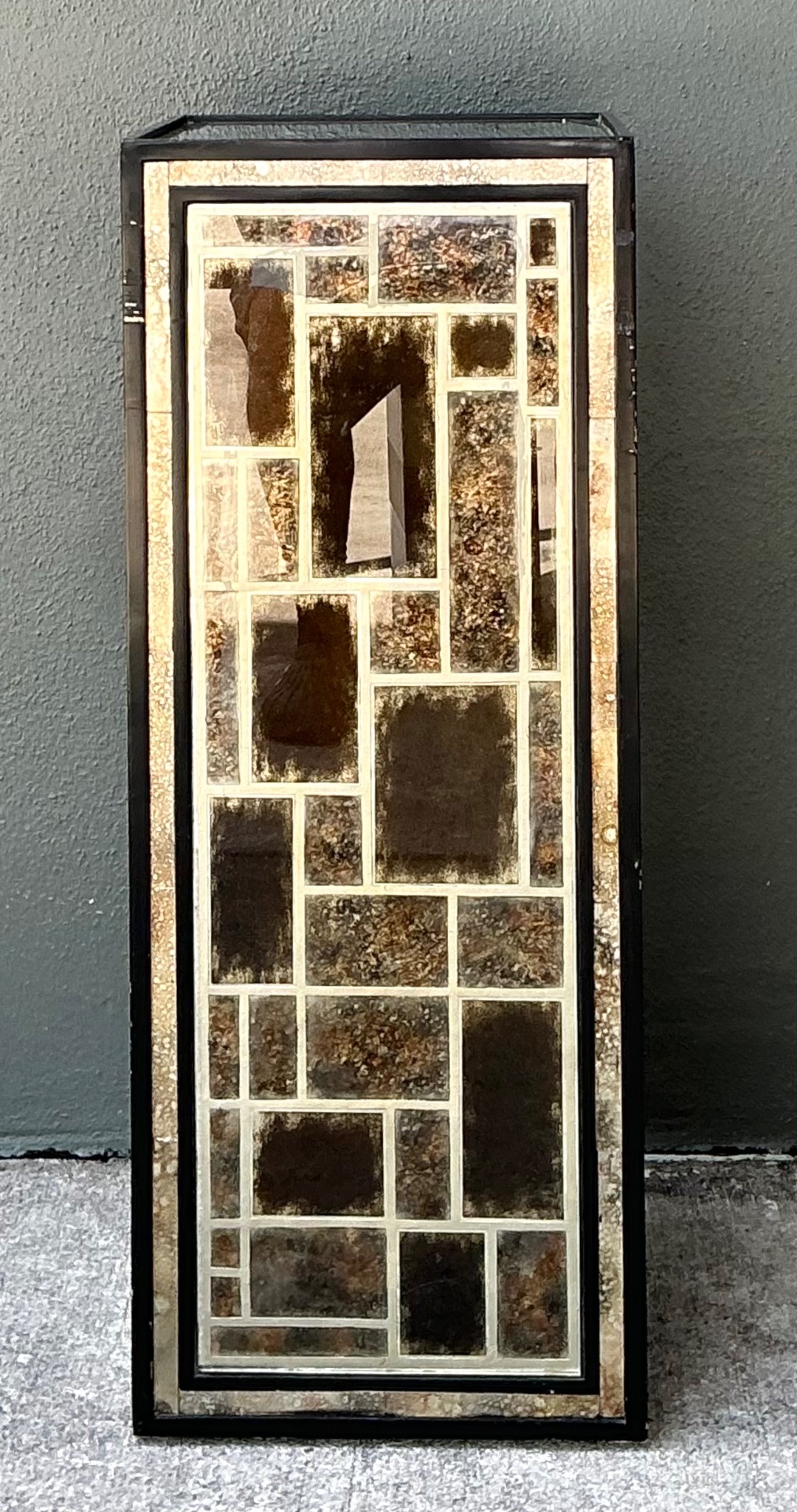 Vintage Eglomise Geometric Glass Pedestal - Back view