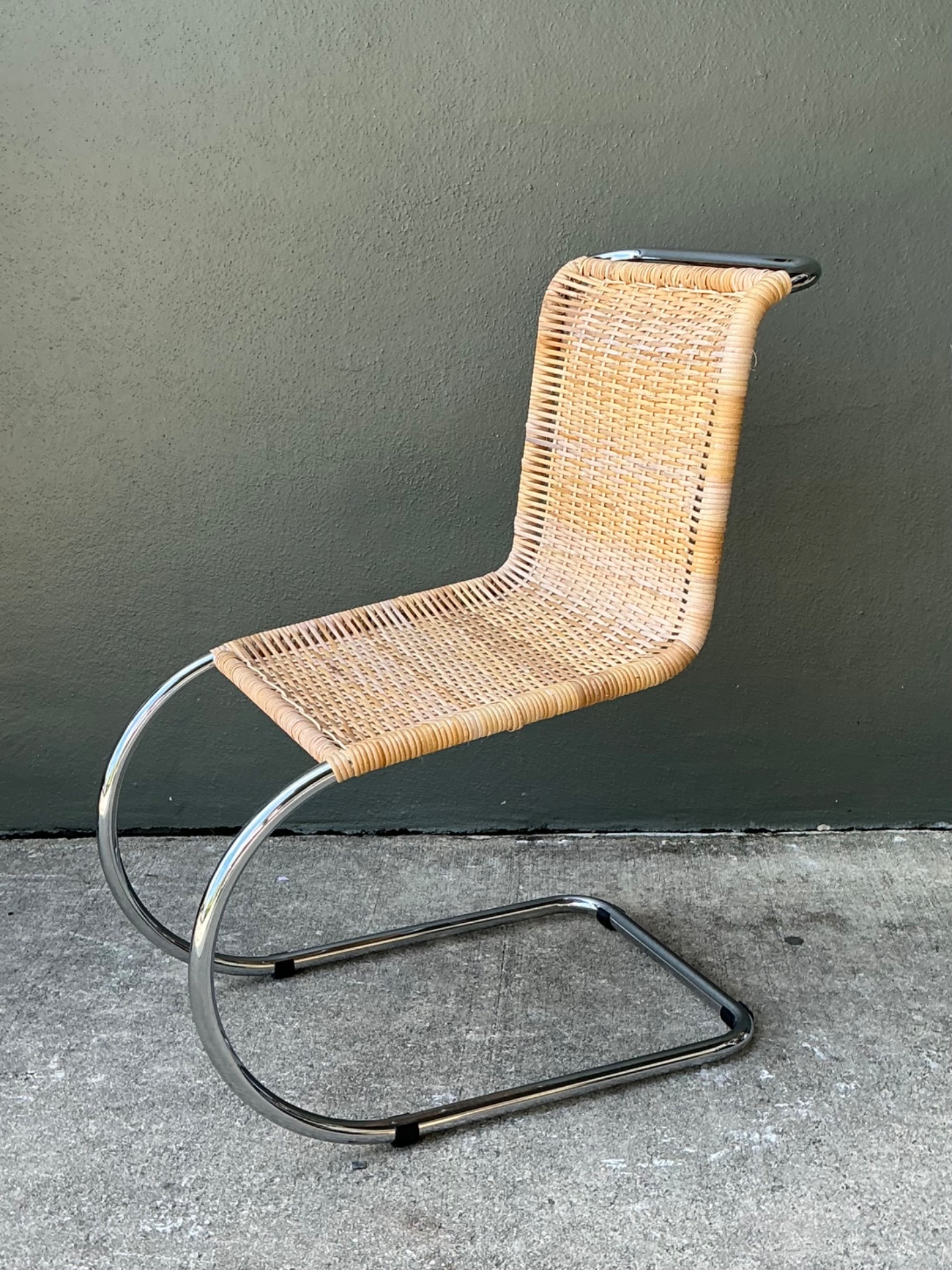 Vintage Mies Van Der Rohe For Knoll Cantilevered Chrome And Rattan MR Chair - Side view