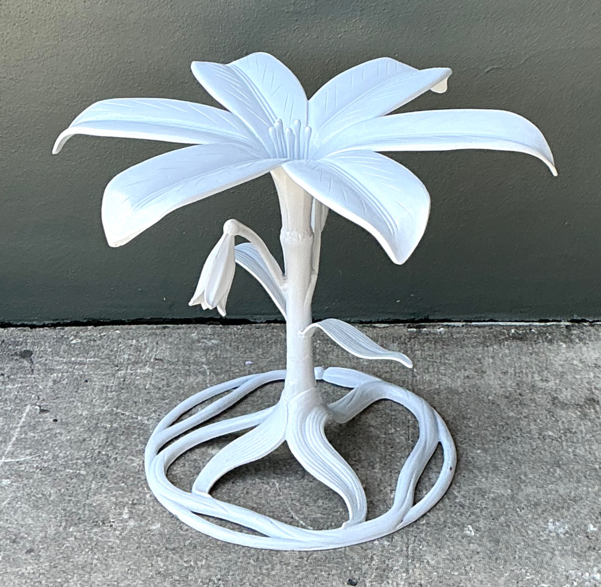 Vintage Arthur Court Cast Aluminum Lily Dining Table Pedestal - Top view