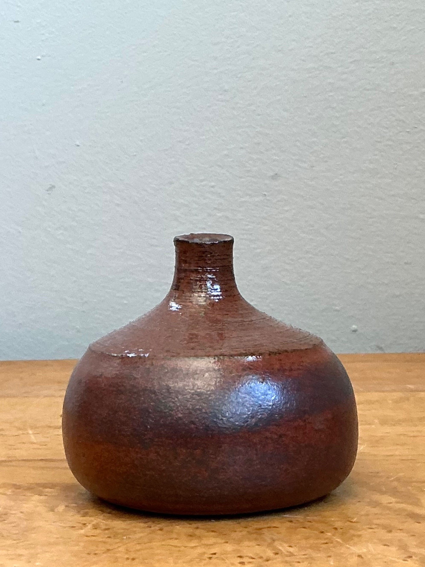 Vintage Brown Studio Pottery Vase - Detail view