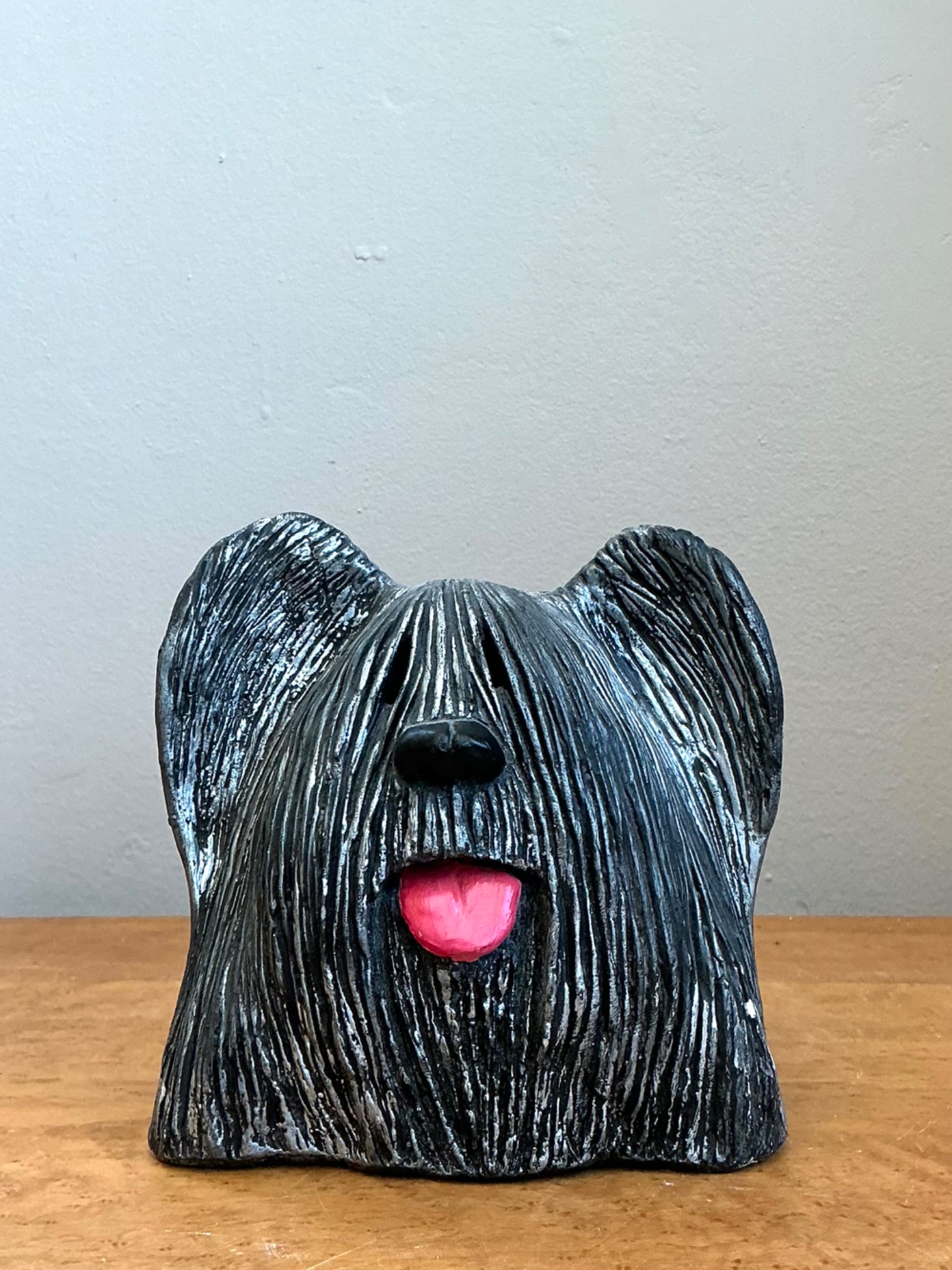 Vintage Shaggy Dog Ceramic Figurine - Detail view