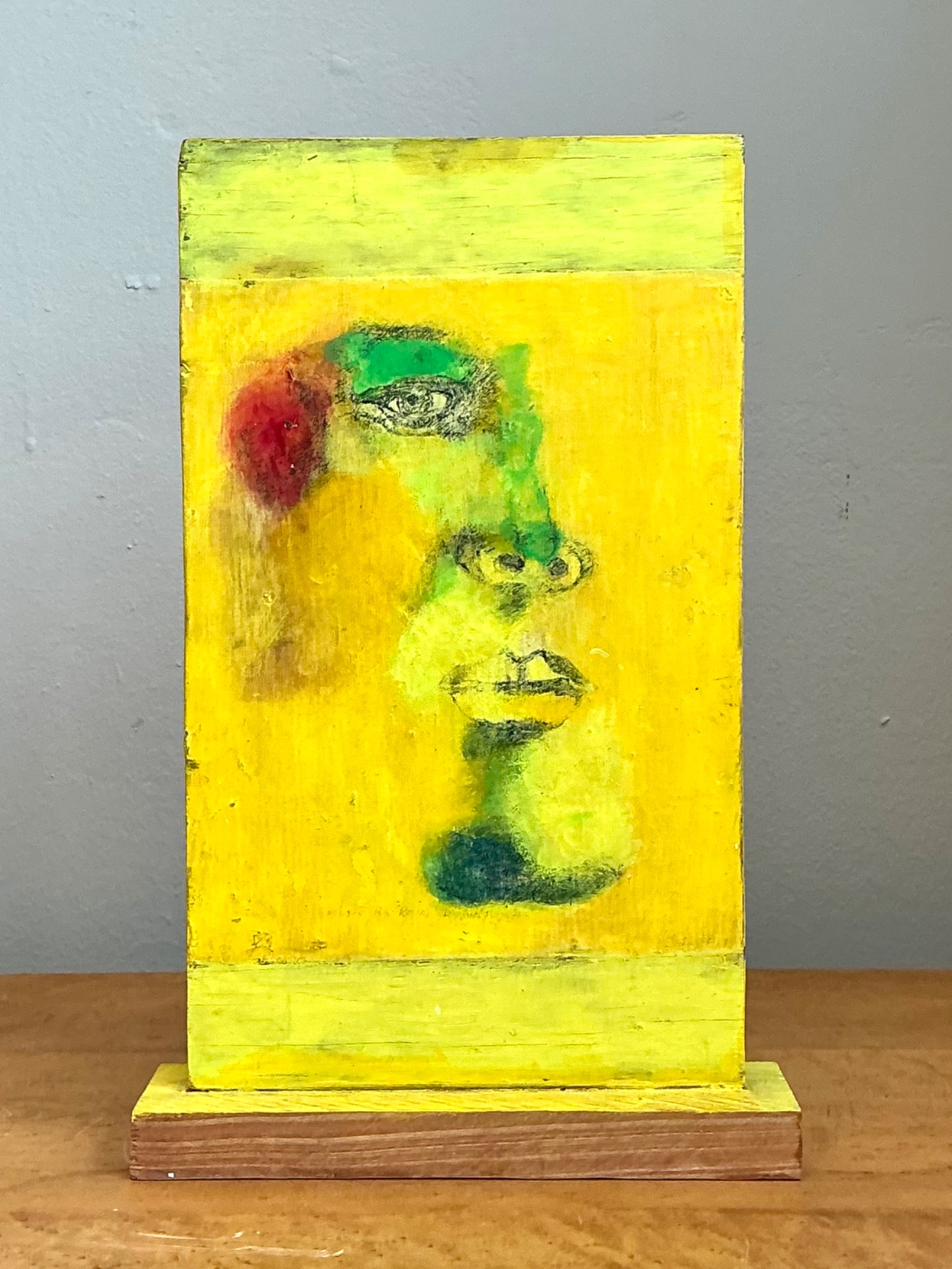 Vintage Abstract Double Sided Painted Portrait Wood Panel - Detail view