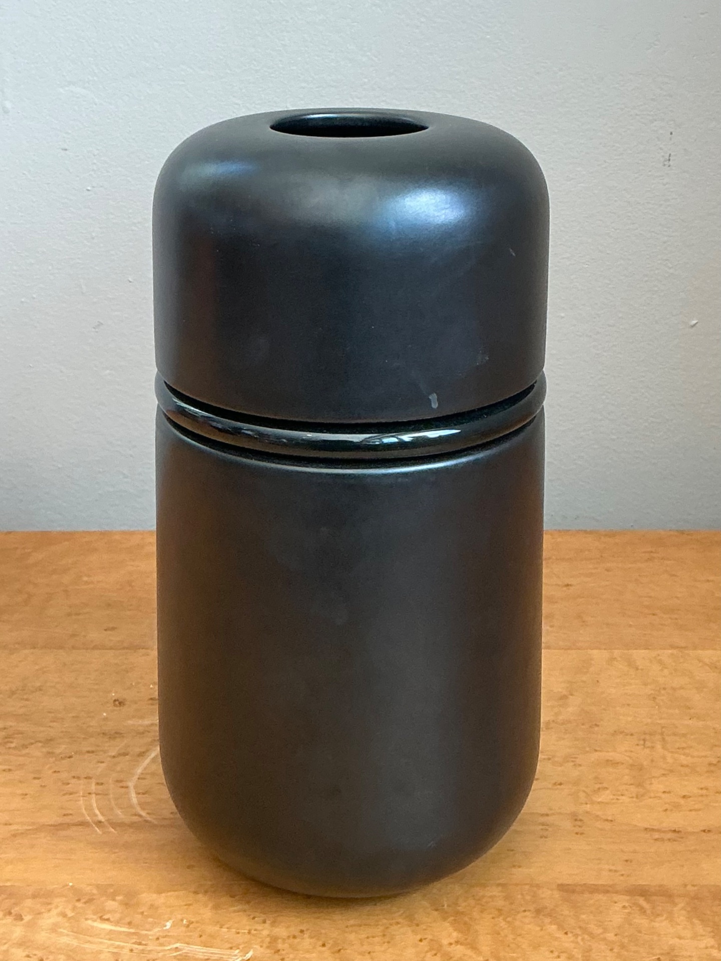 Vintage Italian Matte Glaze Vase - Detail view