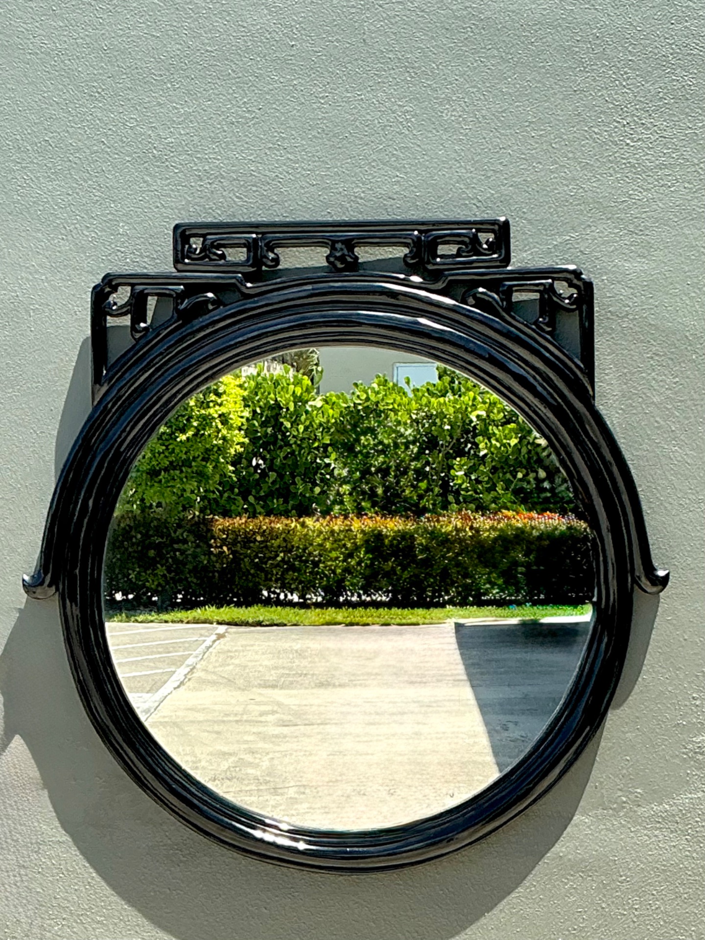 Vintage Black Lacquered Fretwork Round Wall Mirror - Back view