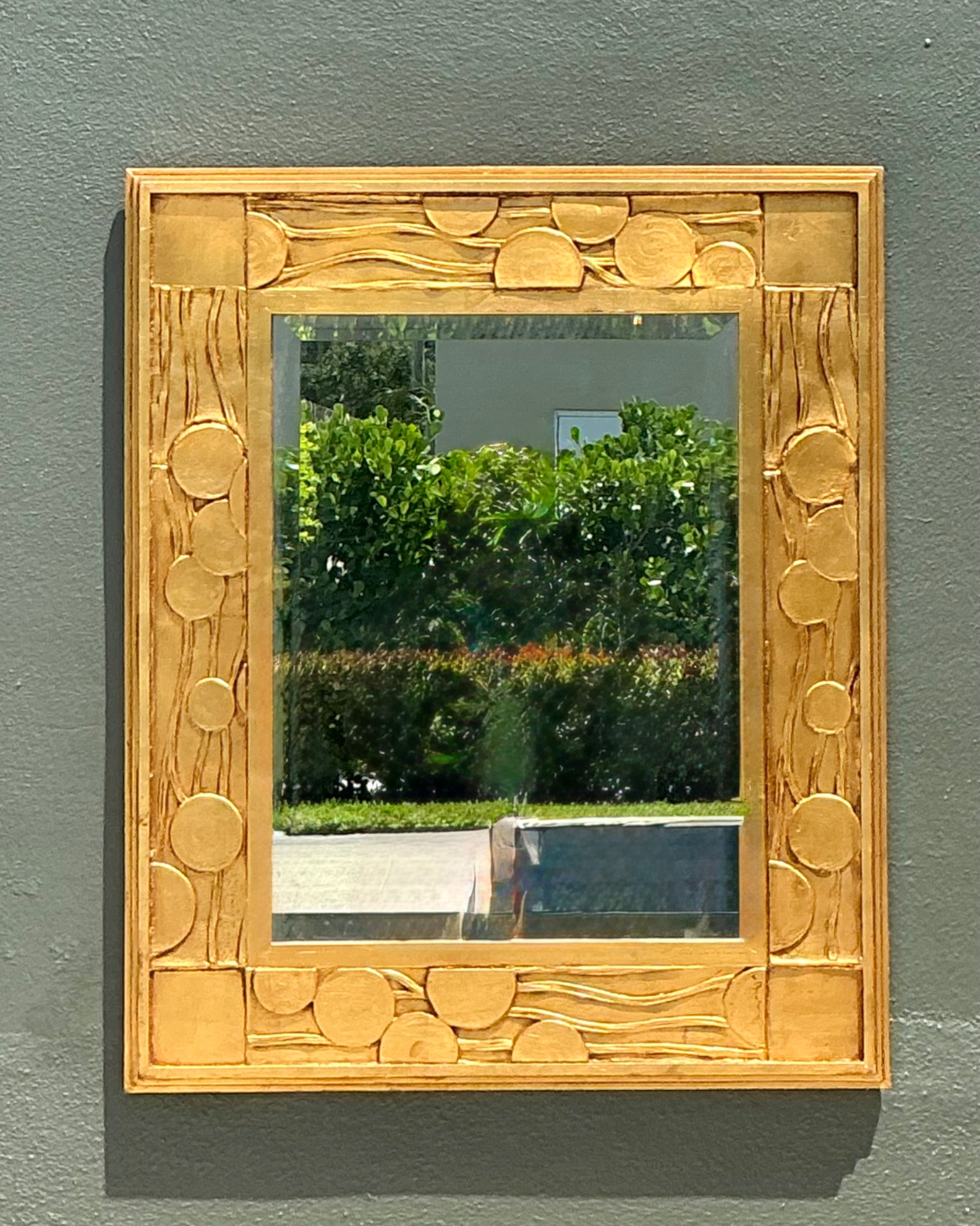 Vintage Jay Spectre Gilt Deco Mirror - Detail view