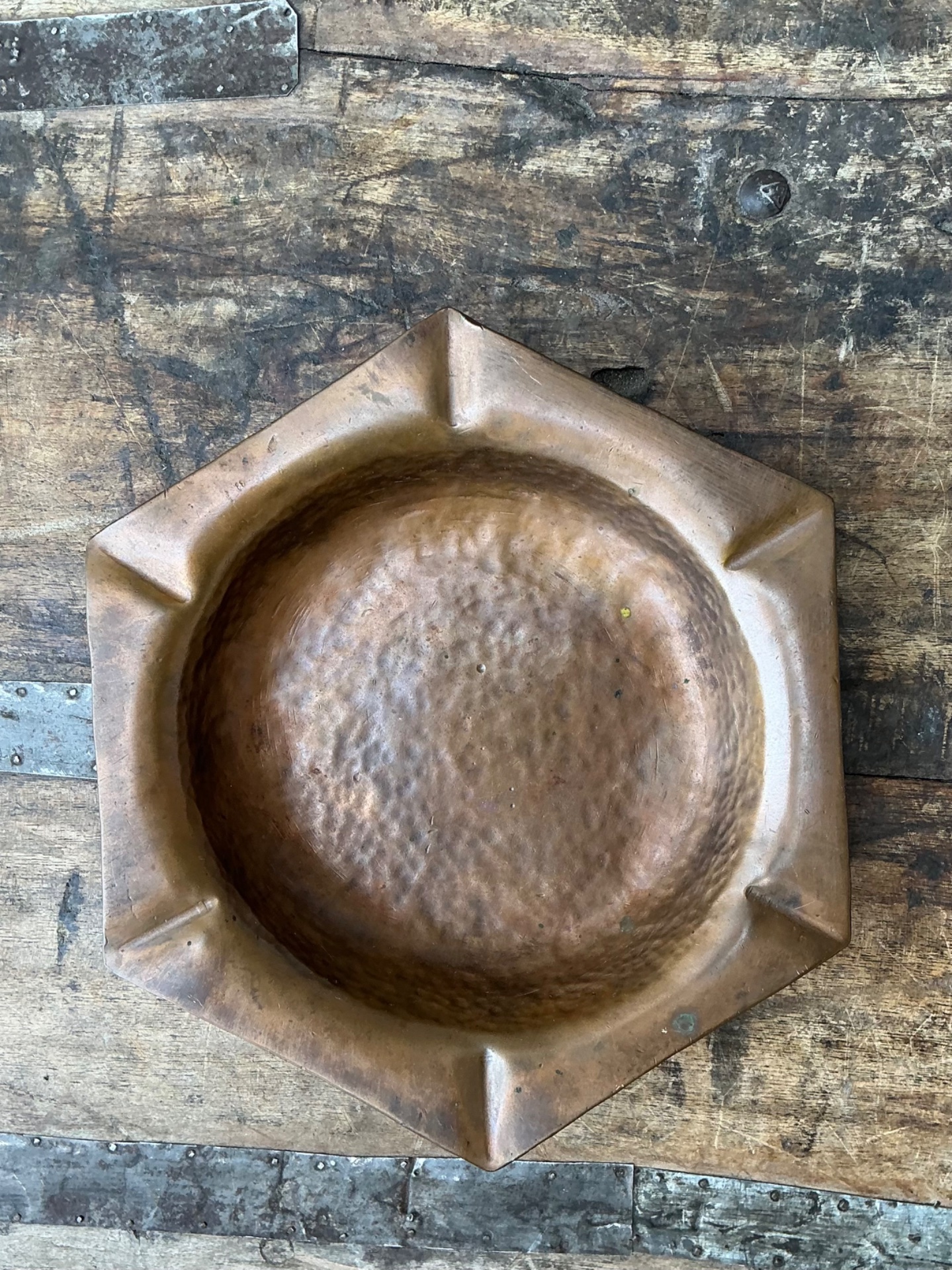 Vintage Hexagonal Hammered Copper Ashtray - Top view