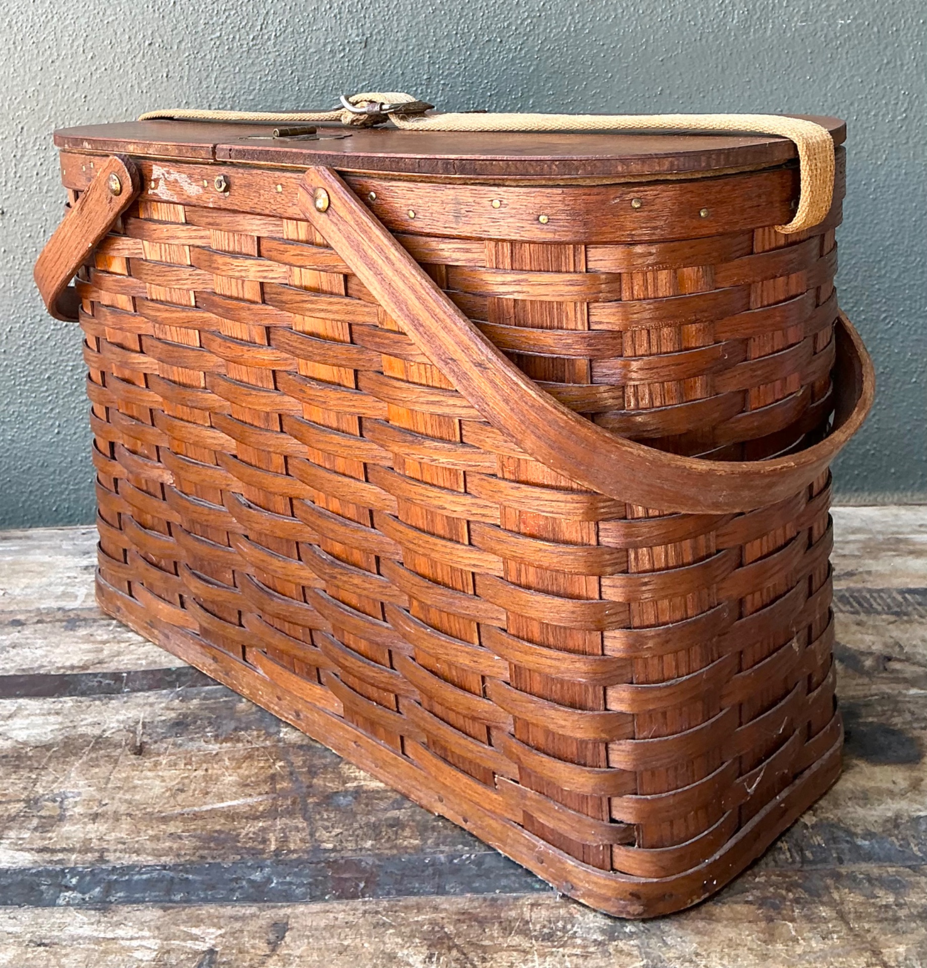 Vintage 1940s Abercrombie And Fitch Woven Picnic Basket - Top view