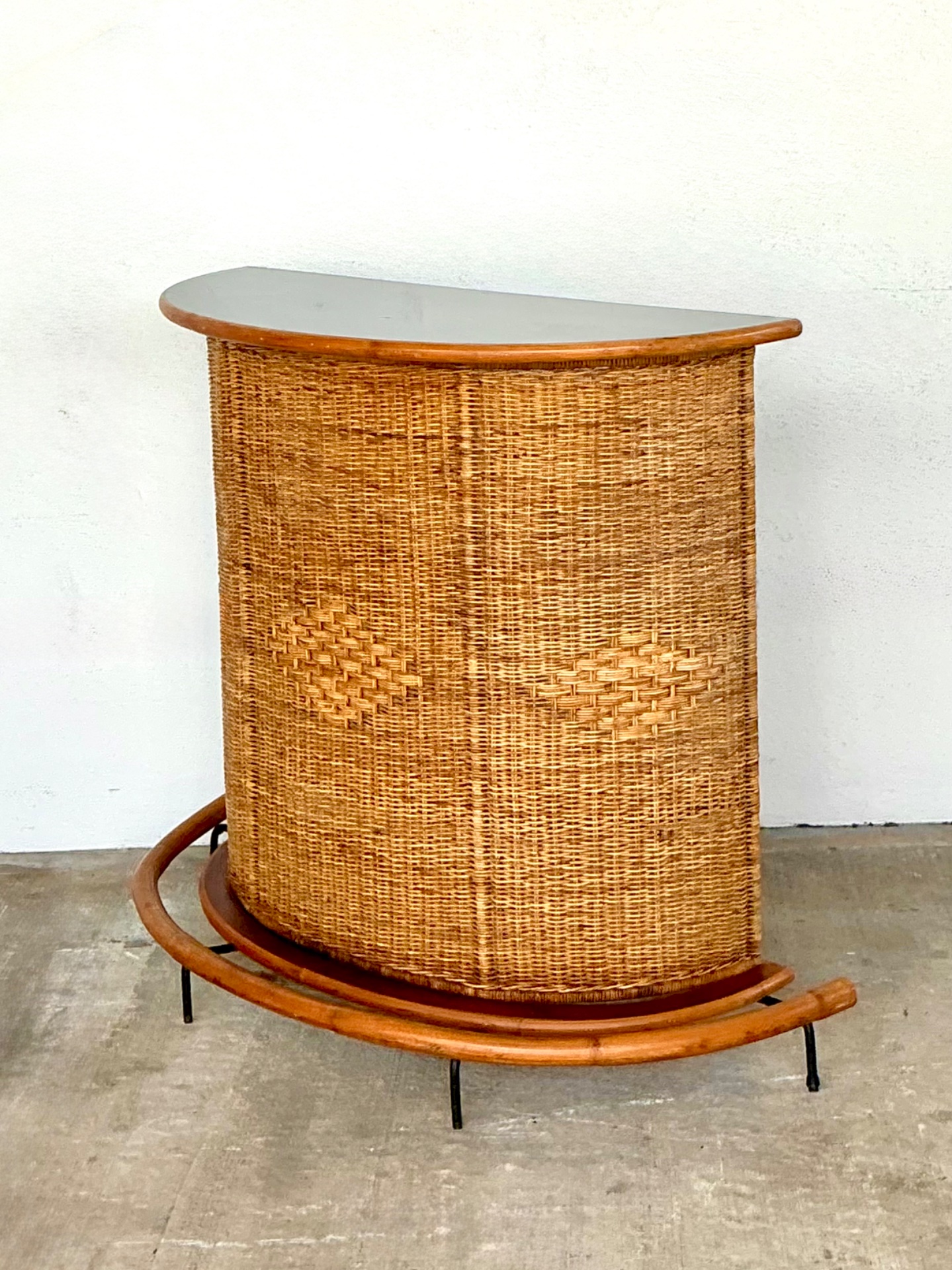 Vintage Diamond Weave Rattan Dry Bar - Detail view