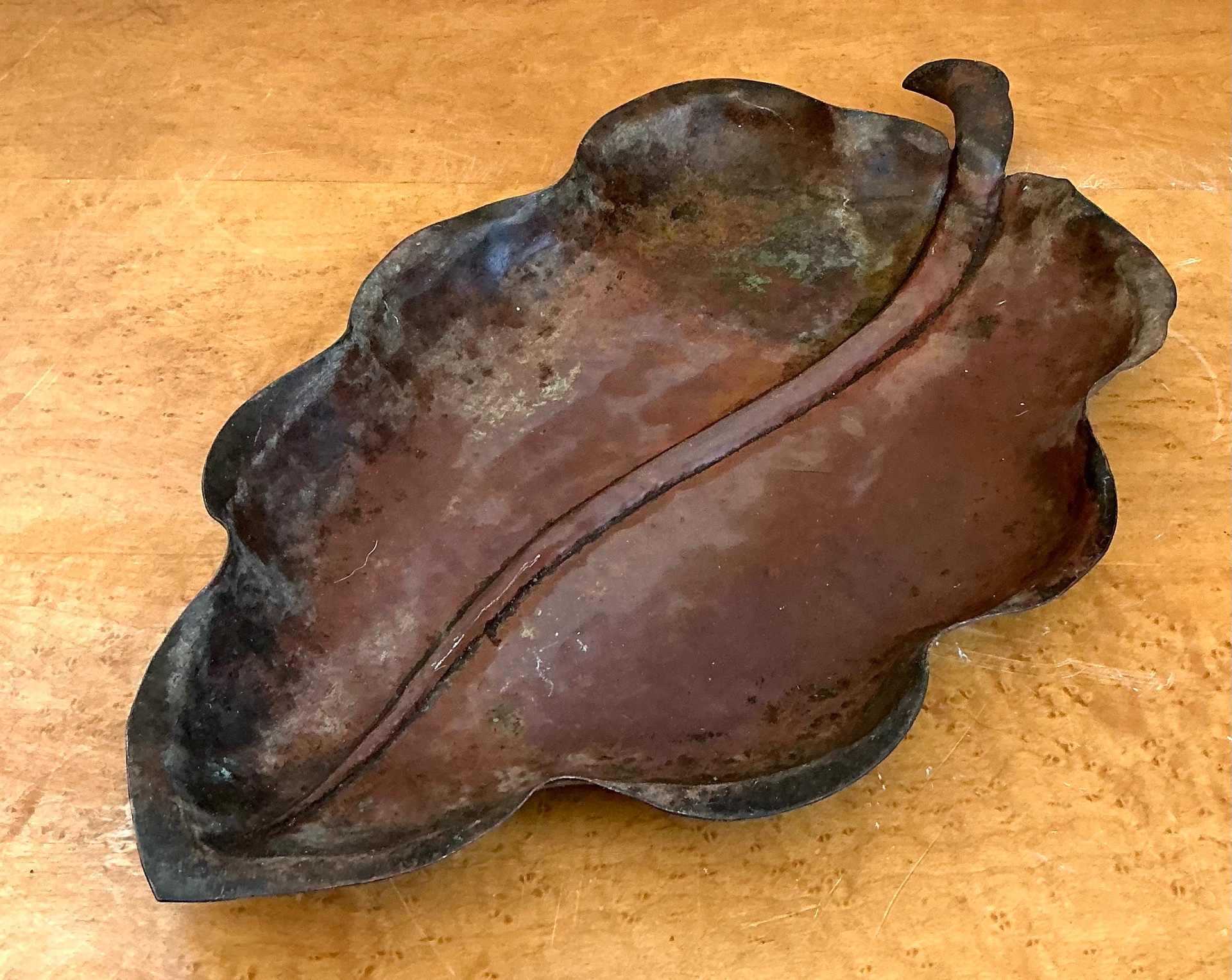 Vintage Italian Patinated Copper Leaf Bowl - Side view