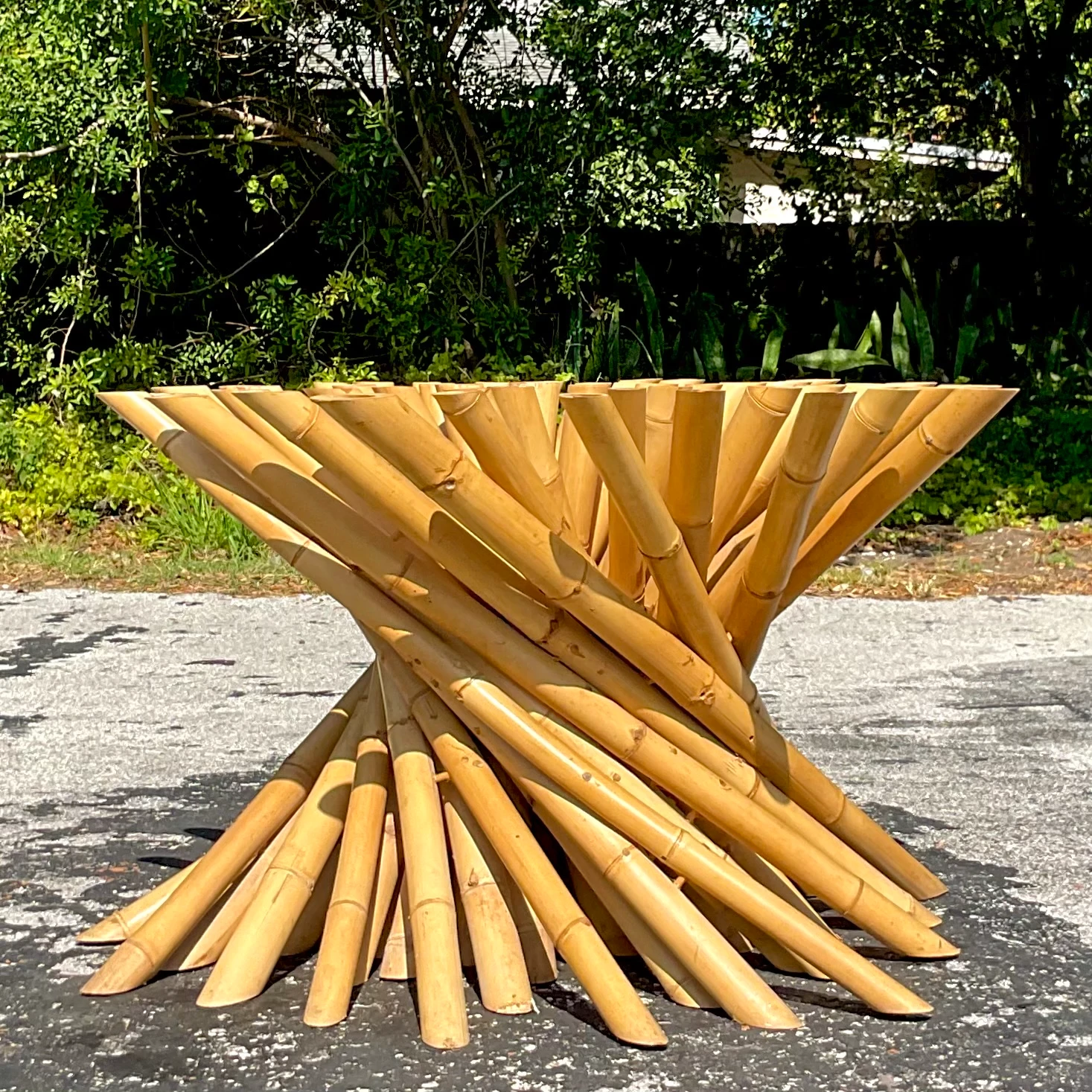 Late 20th Century Vintage Coastal Twisted Bamboo Dining Table Pedestal - Side view