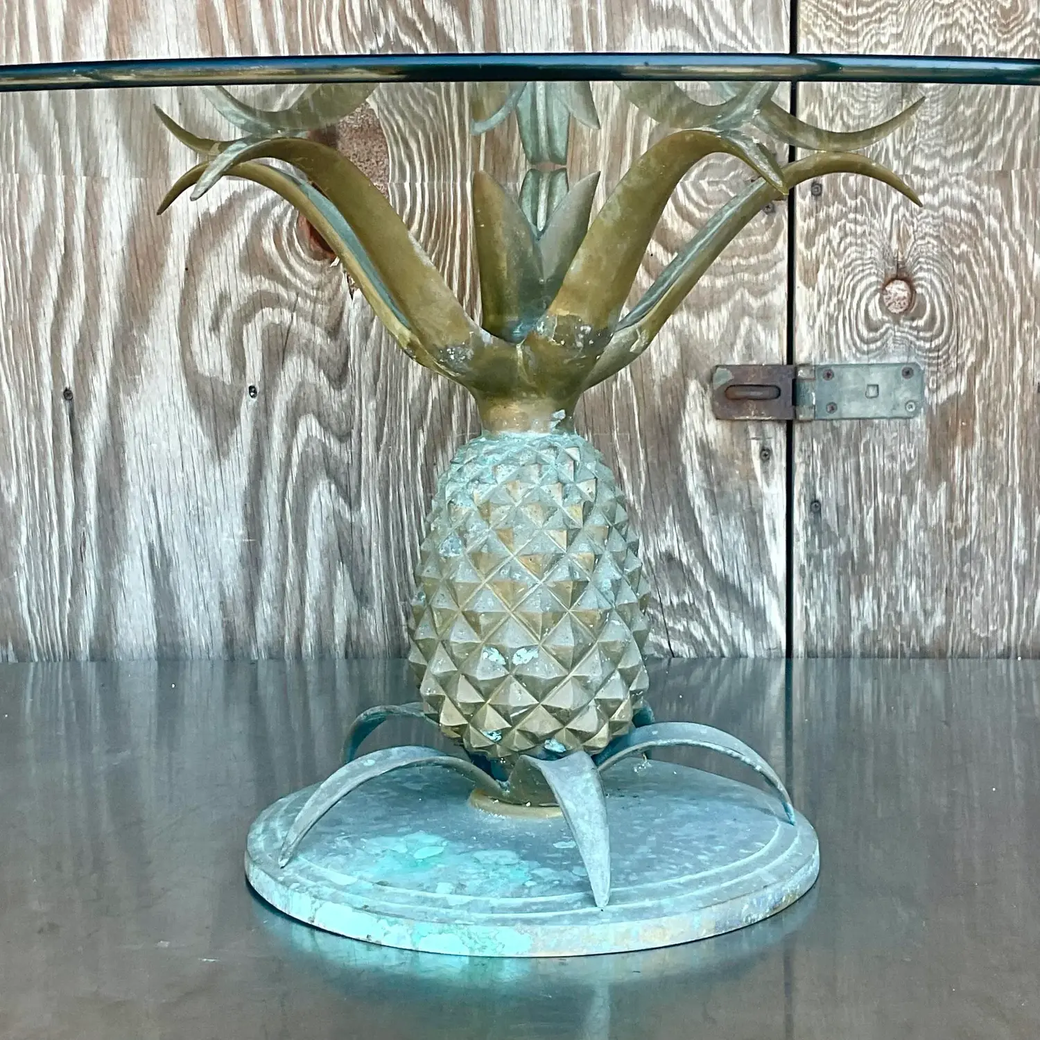 Mid 20th Century Vintage Boho Patinated Brass Pineapple Coffee Table - Detail view