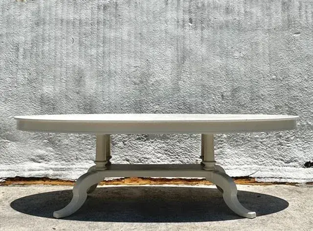Mid 20th Century Vintage Regency Painted Duncan Phyfe Dining Table - Detail view